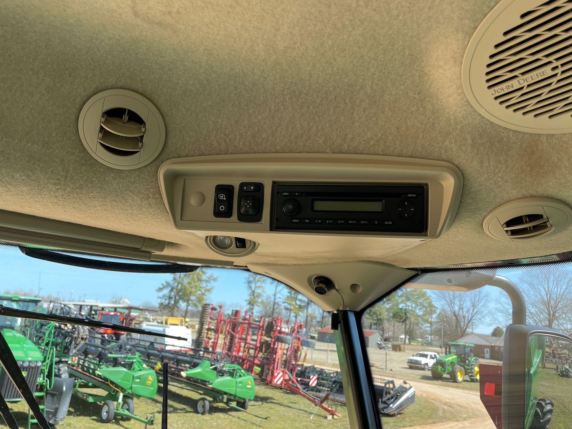 S670 JOHN DEERE COMBINE