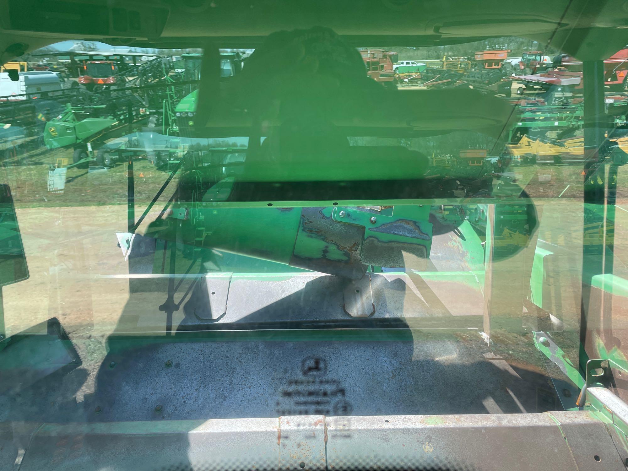 S670 JOHN DEERE COMBINE