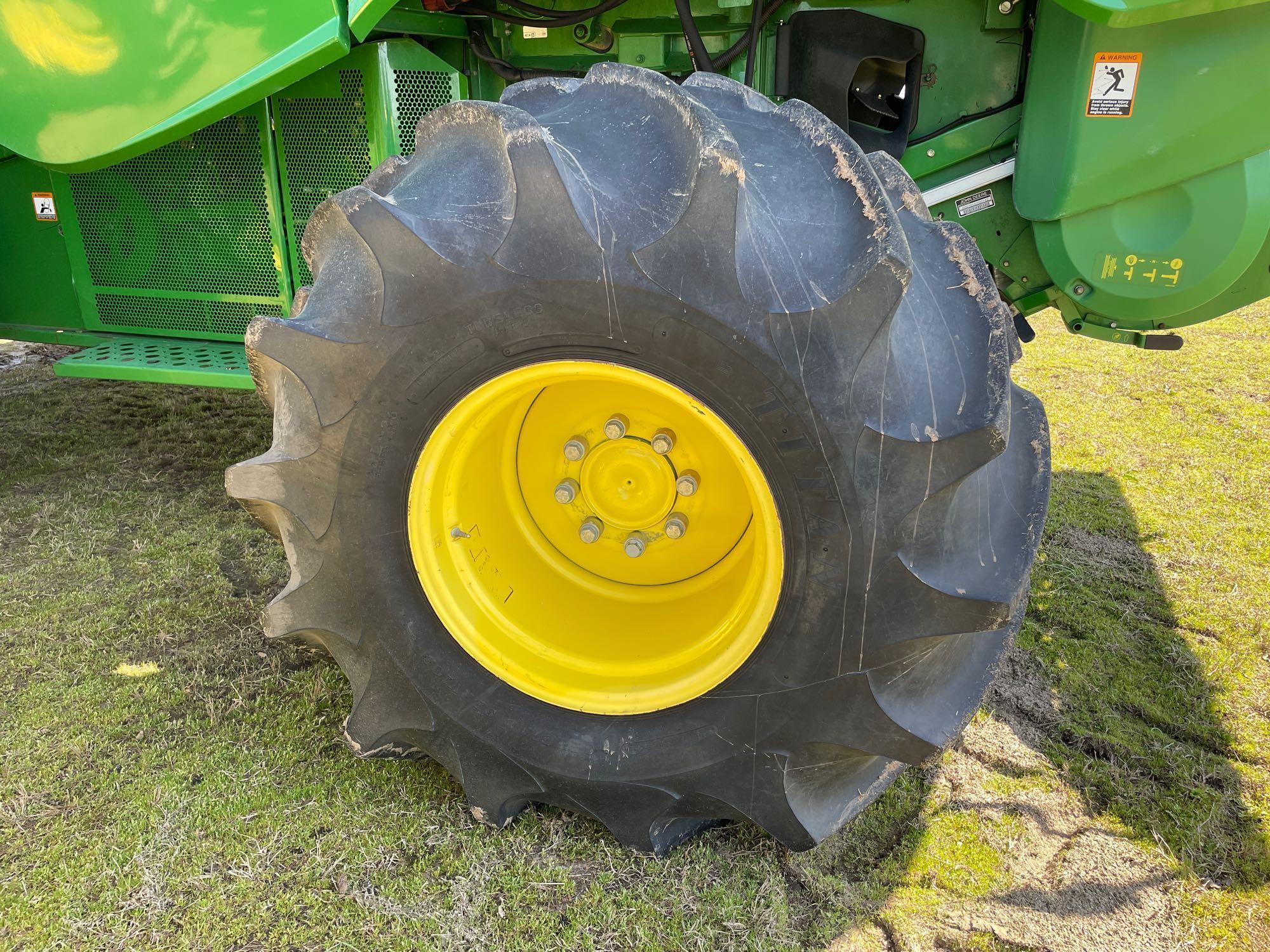 S670 JOHN DEERE COMBINE