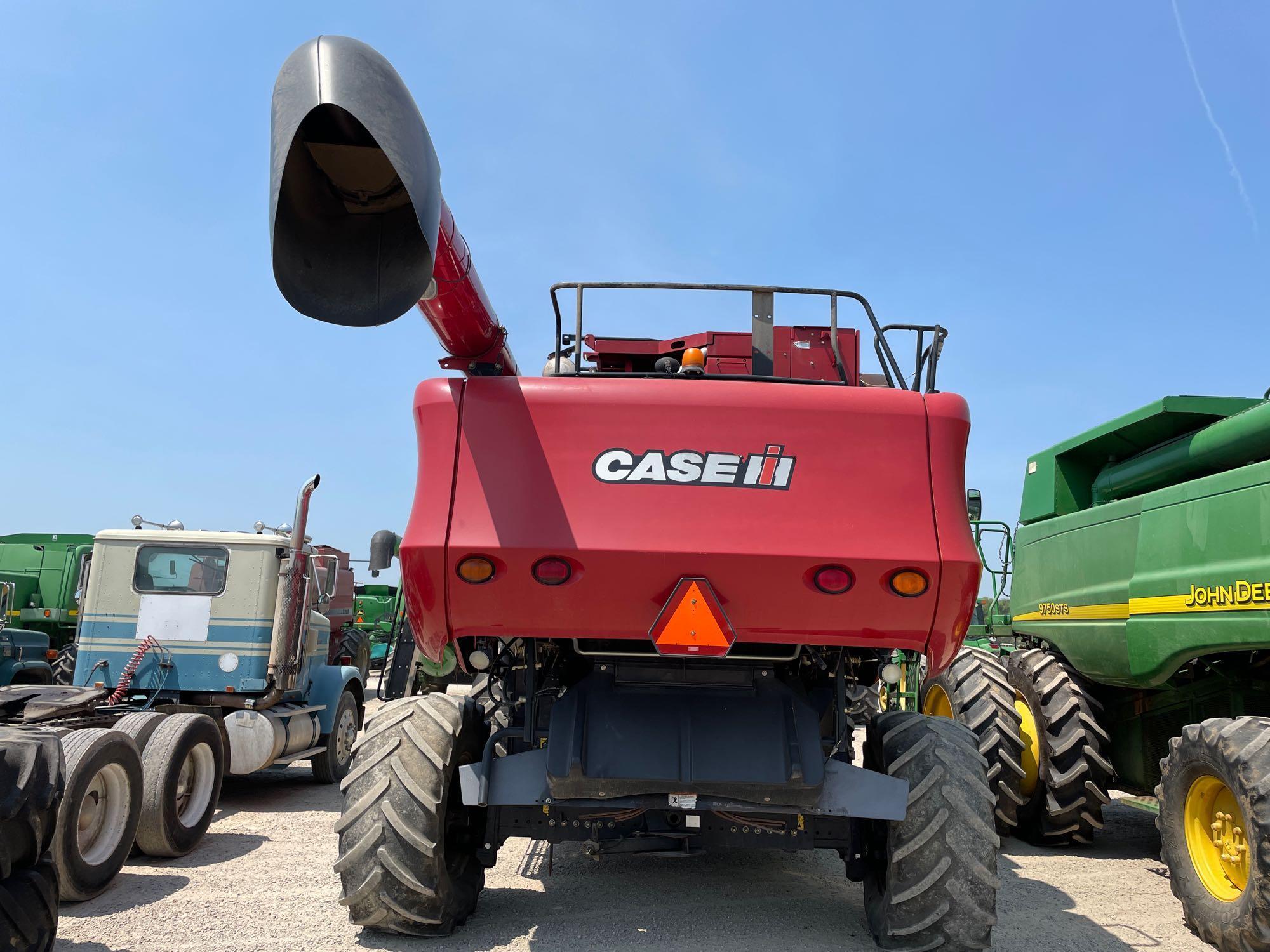 7010 CASE IH COMBINE, GETTING WATER IN OIL