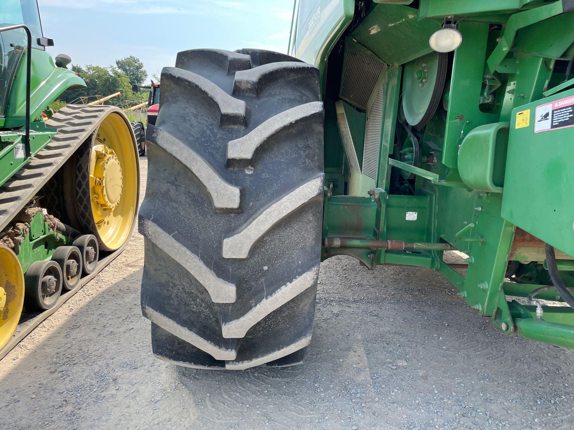 9860 STS JOHN DEERE COMBINE, 2004 YR., DOES NOT RUN