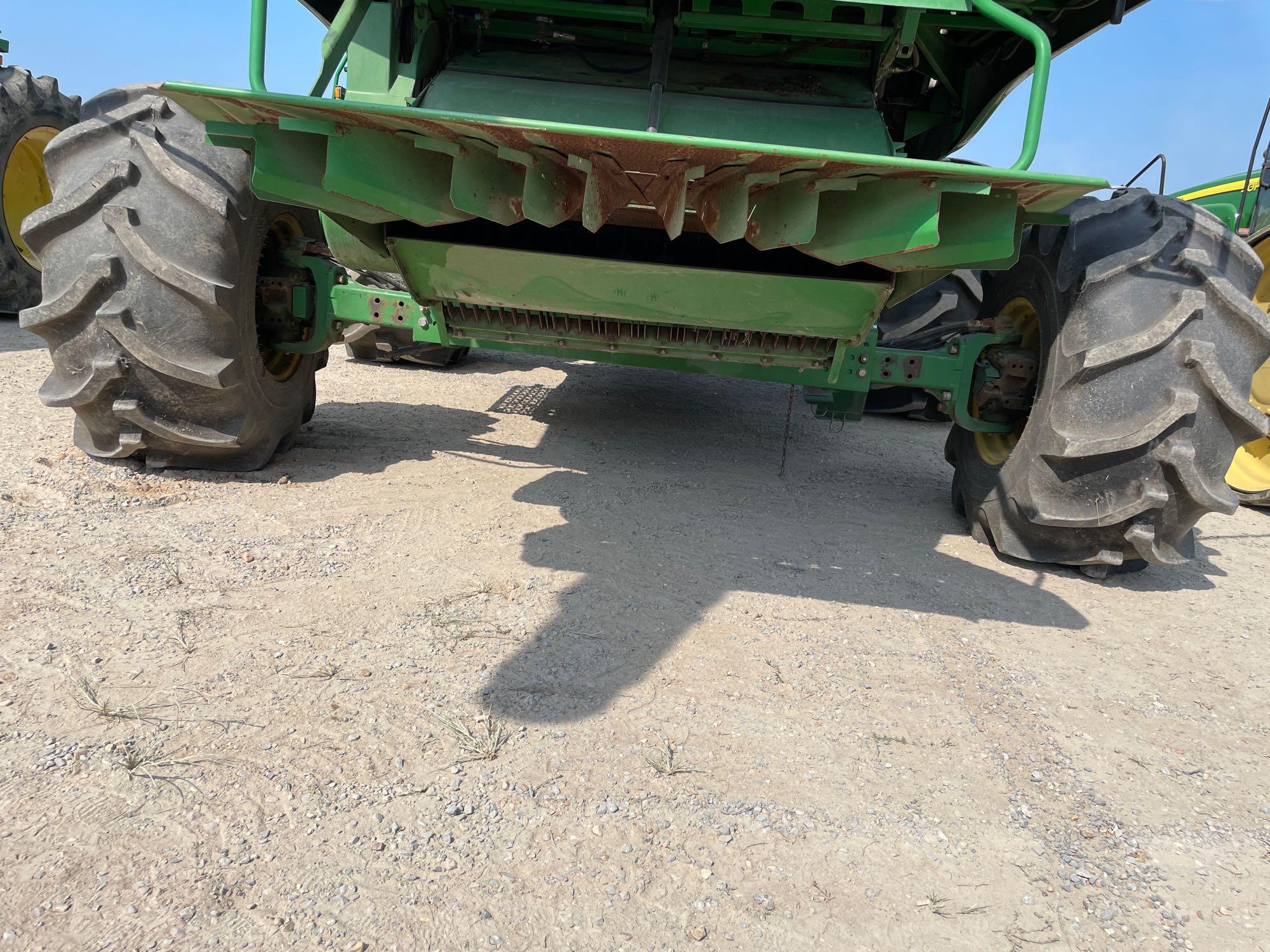 9860 STS JOHN DEERE COMBINE, 2004 YR., DOES NOT RUN