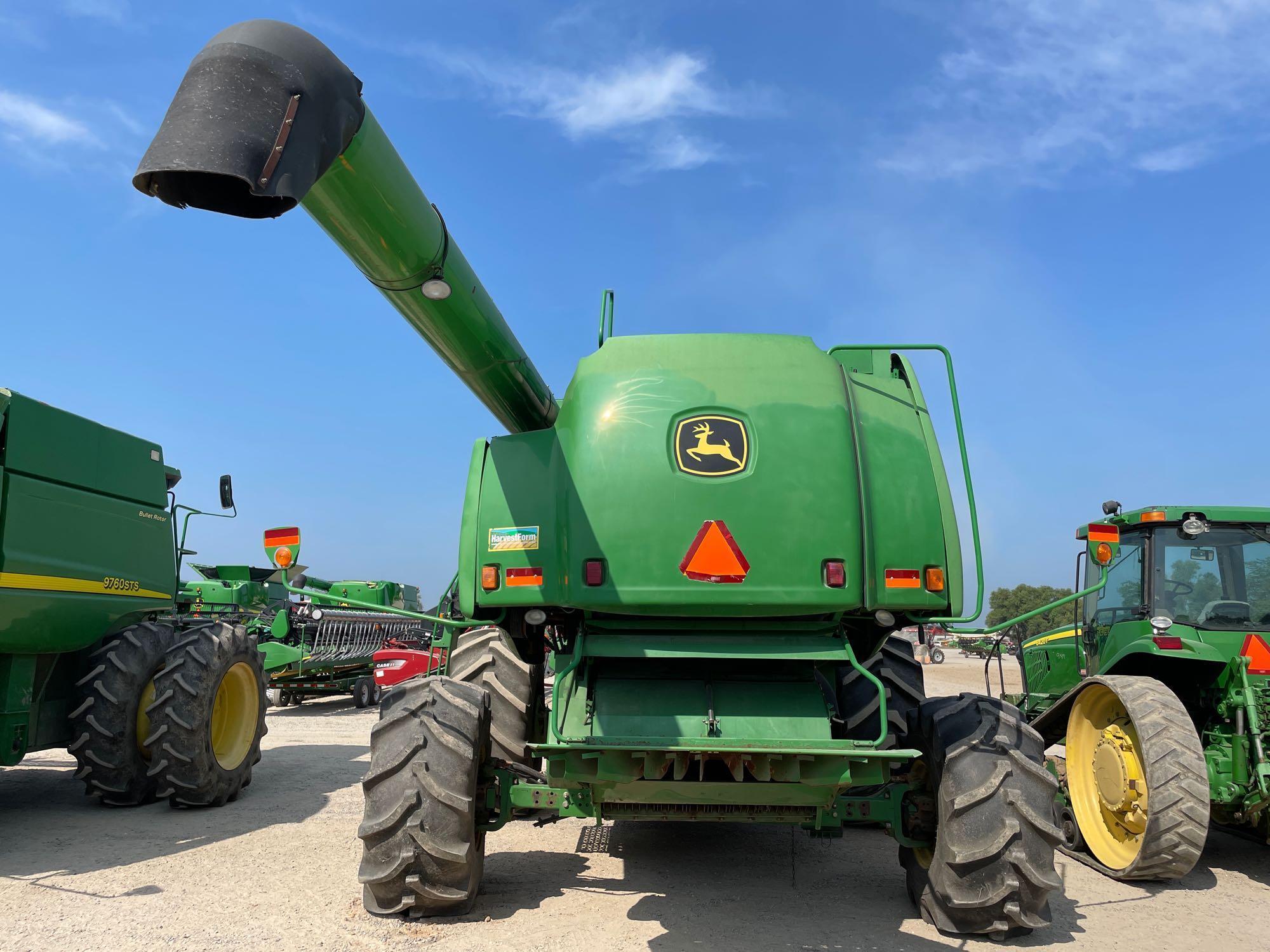 9860 STS JOHN DEERE COMBINE, 2004 YR., DOES NOT RUN