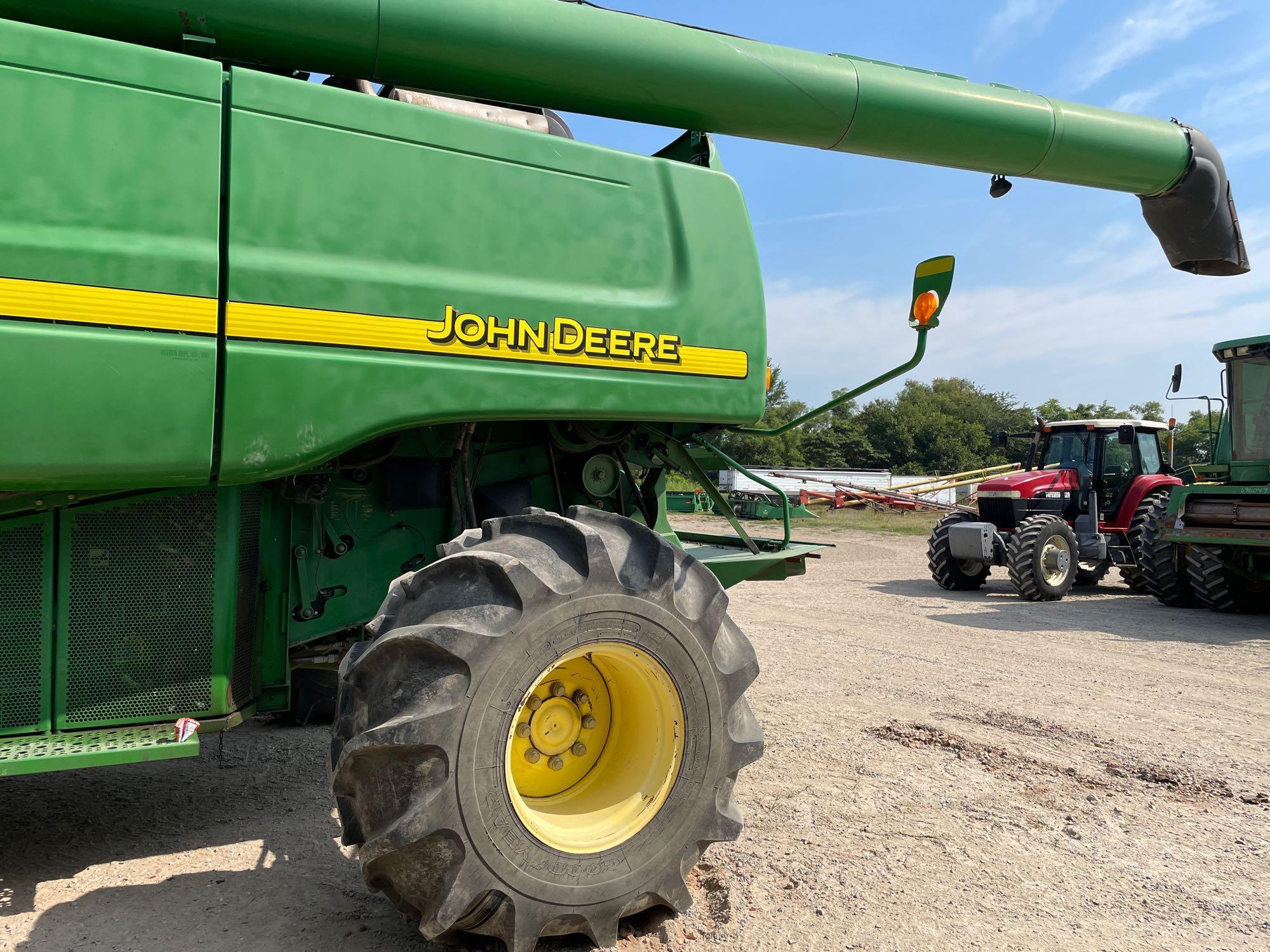 9860 STS JOHN DEERE COMBINE, 2004 YR., DOES NOT RUN