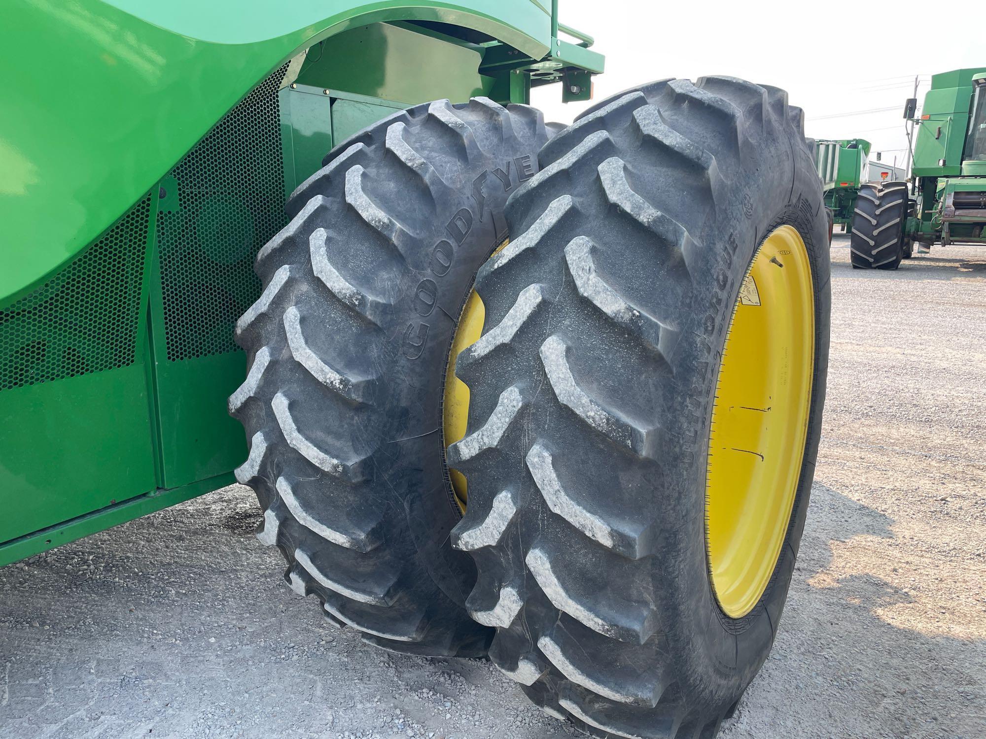 S670 JOHN DEERE COMBINE, 2013 YR.
