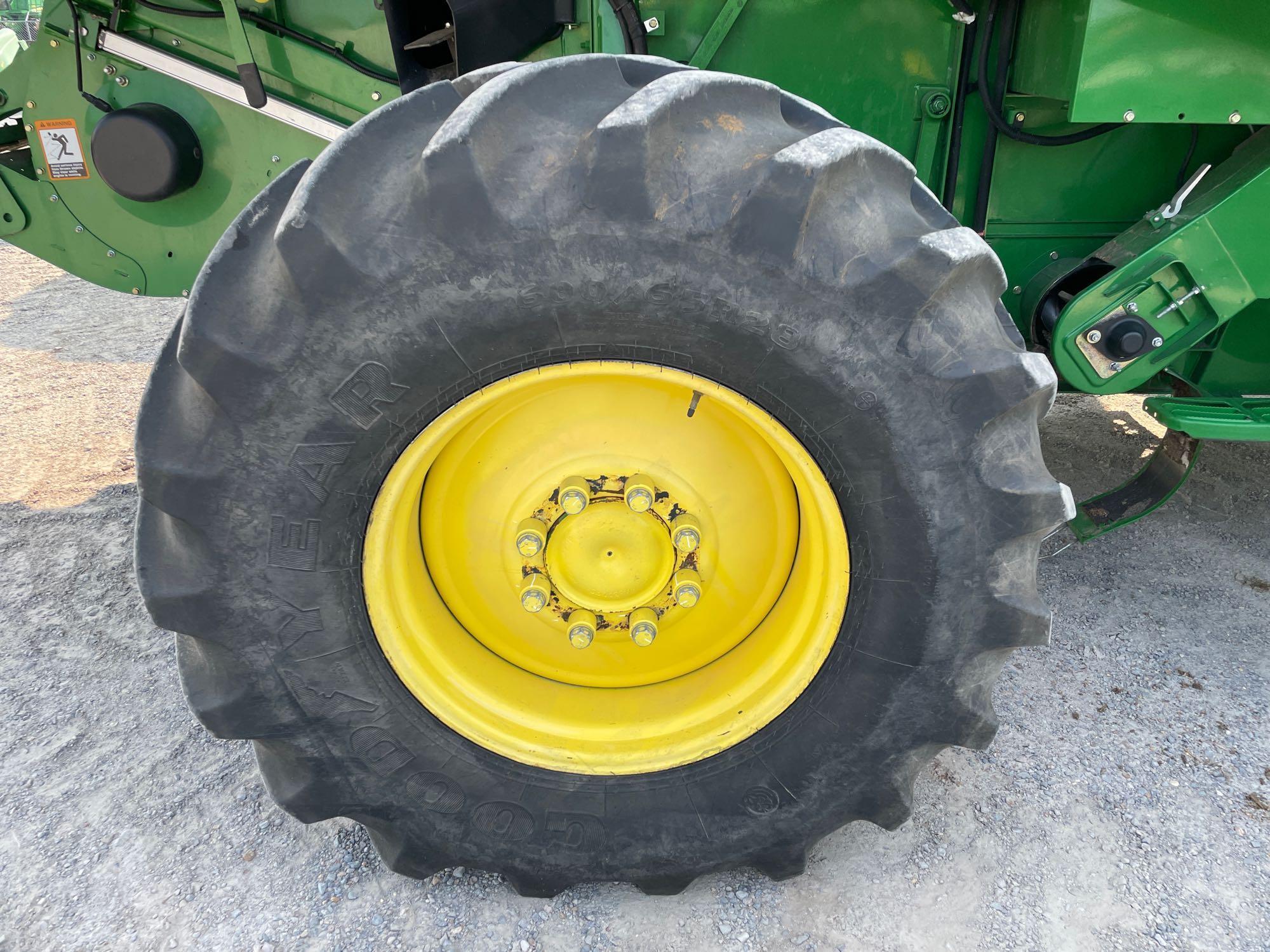 S670 JOHN DEERE COMBINE, 2013 YR.