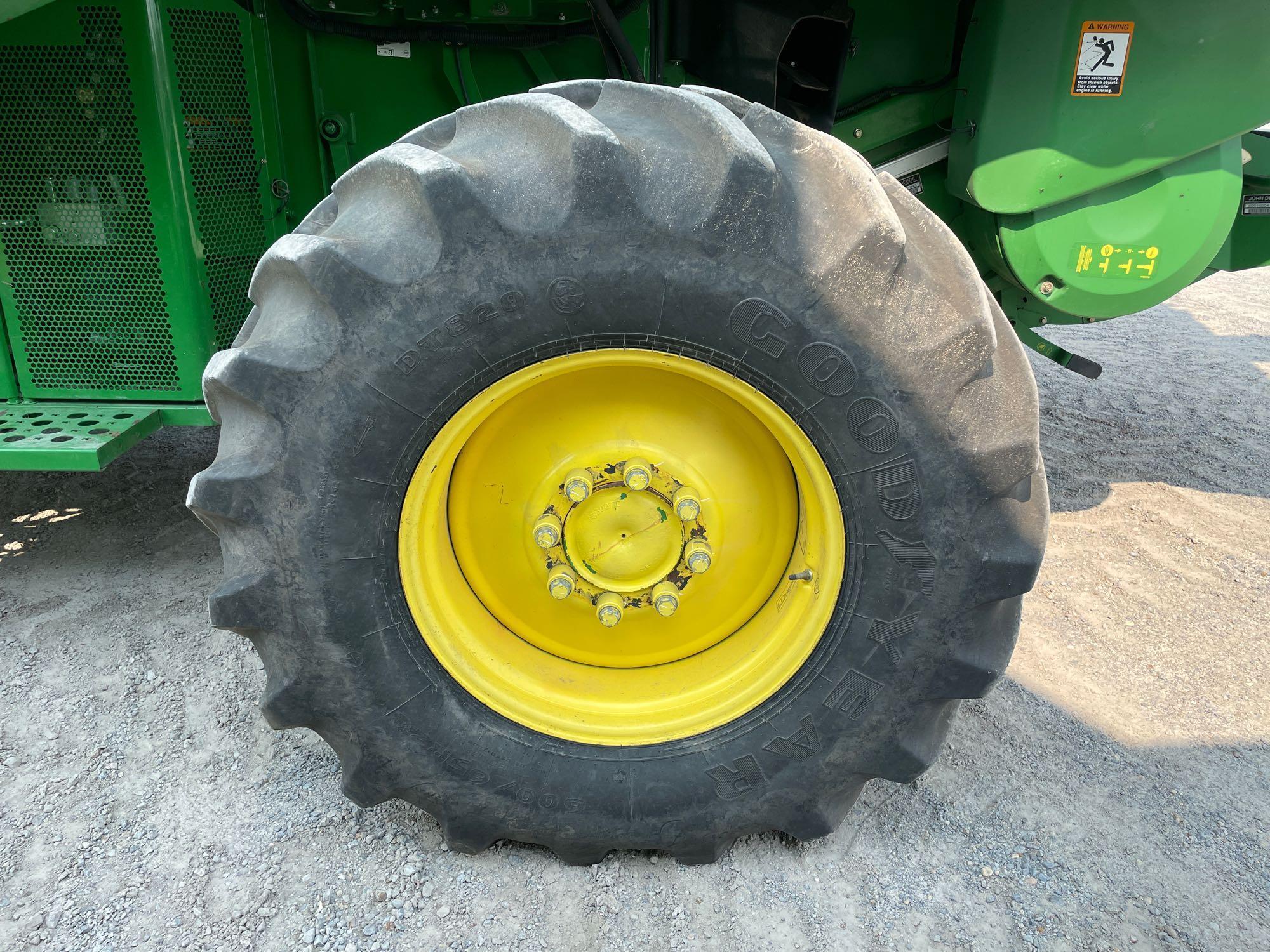 S670 JOHN DEERE COMBINE, 2013 YR.