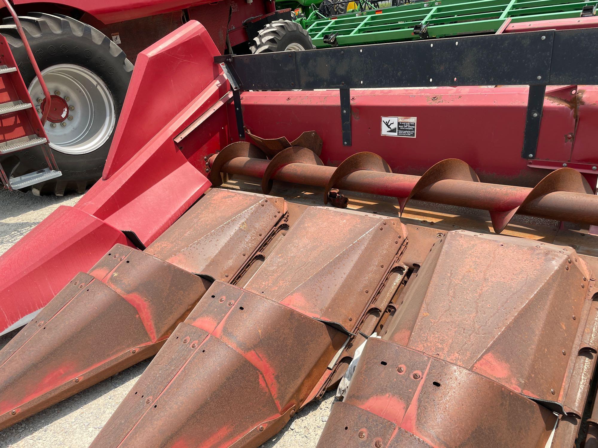 1083 CASE IH CORN HEAD