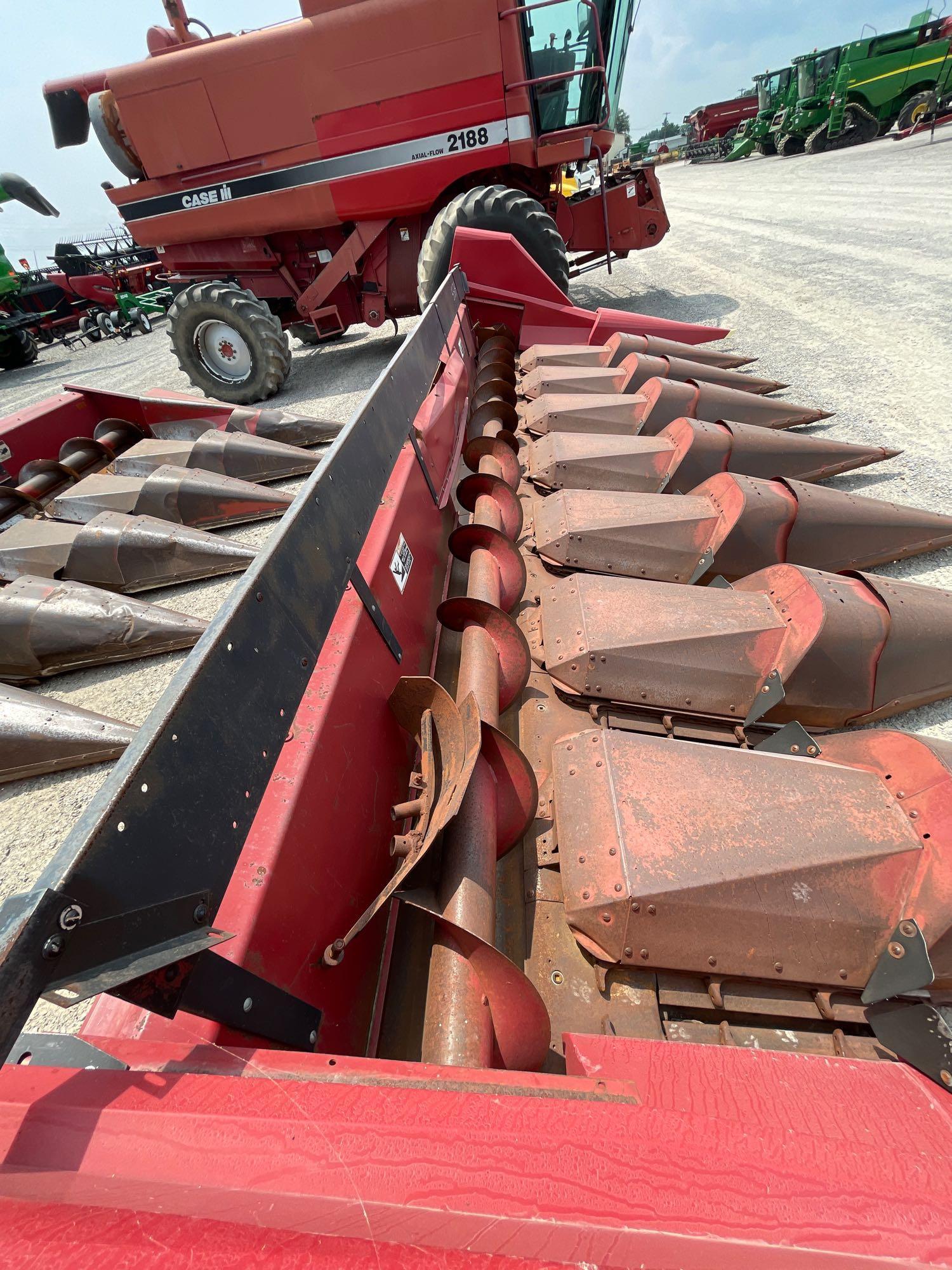 1083 CASE IH CORN HEAD