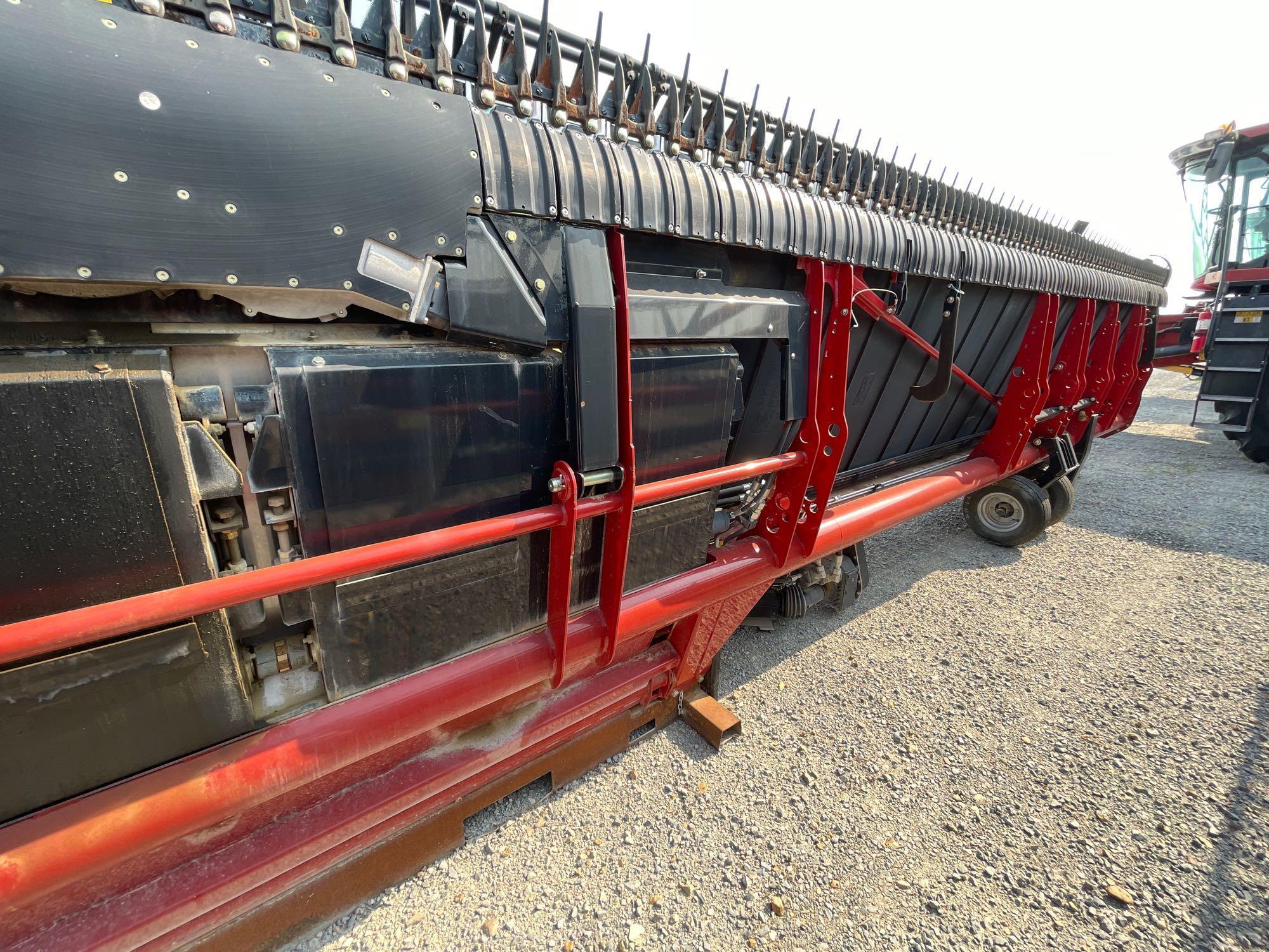 3152 CASE IH 40 FEET DRAPER
