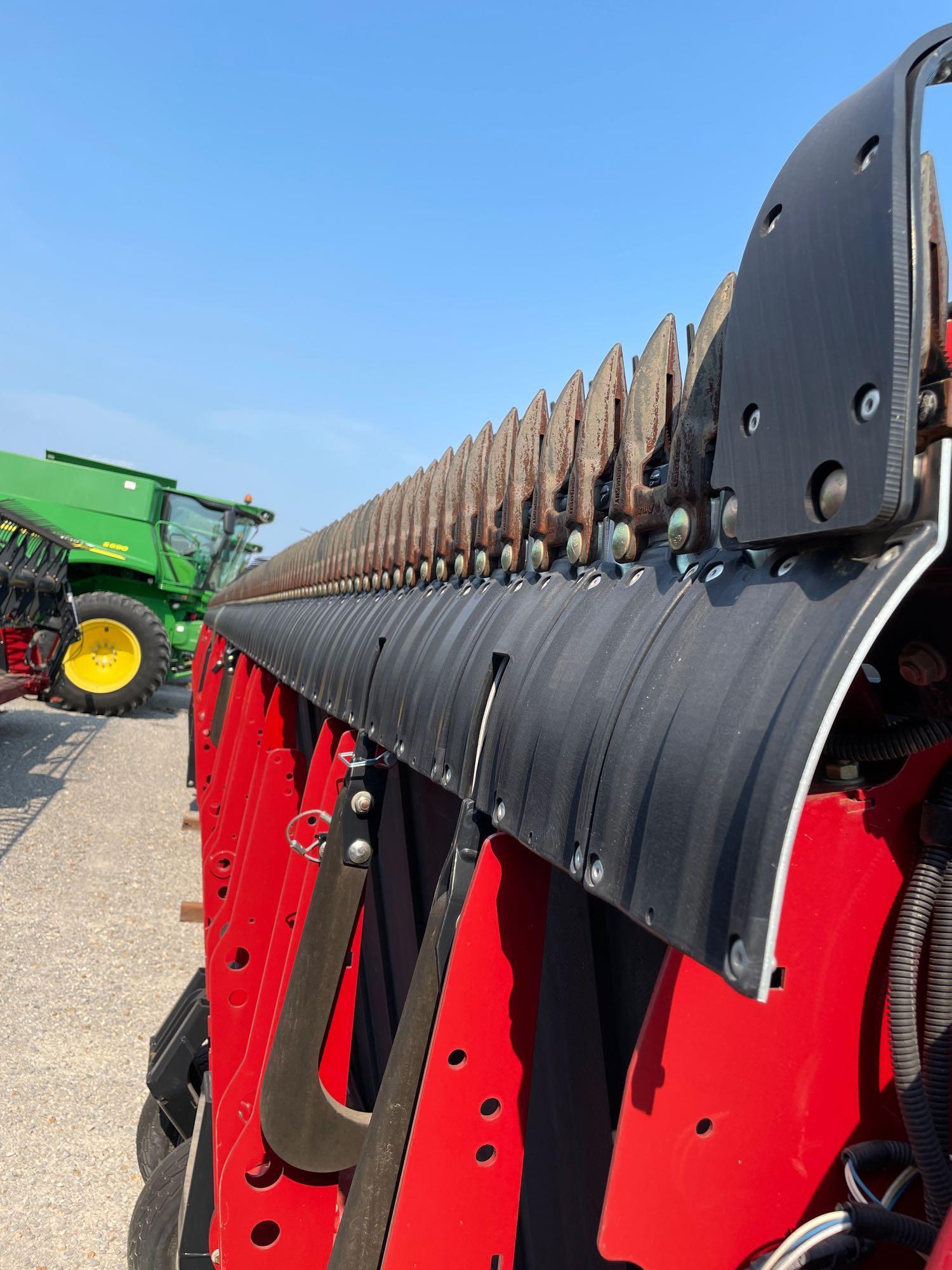 3152 CASE IH 40 FEET DRAPER