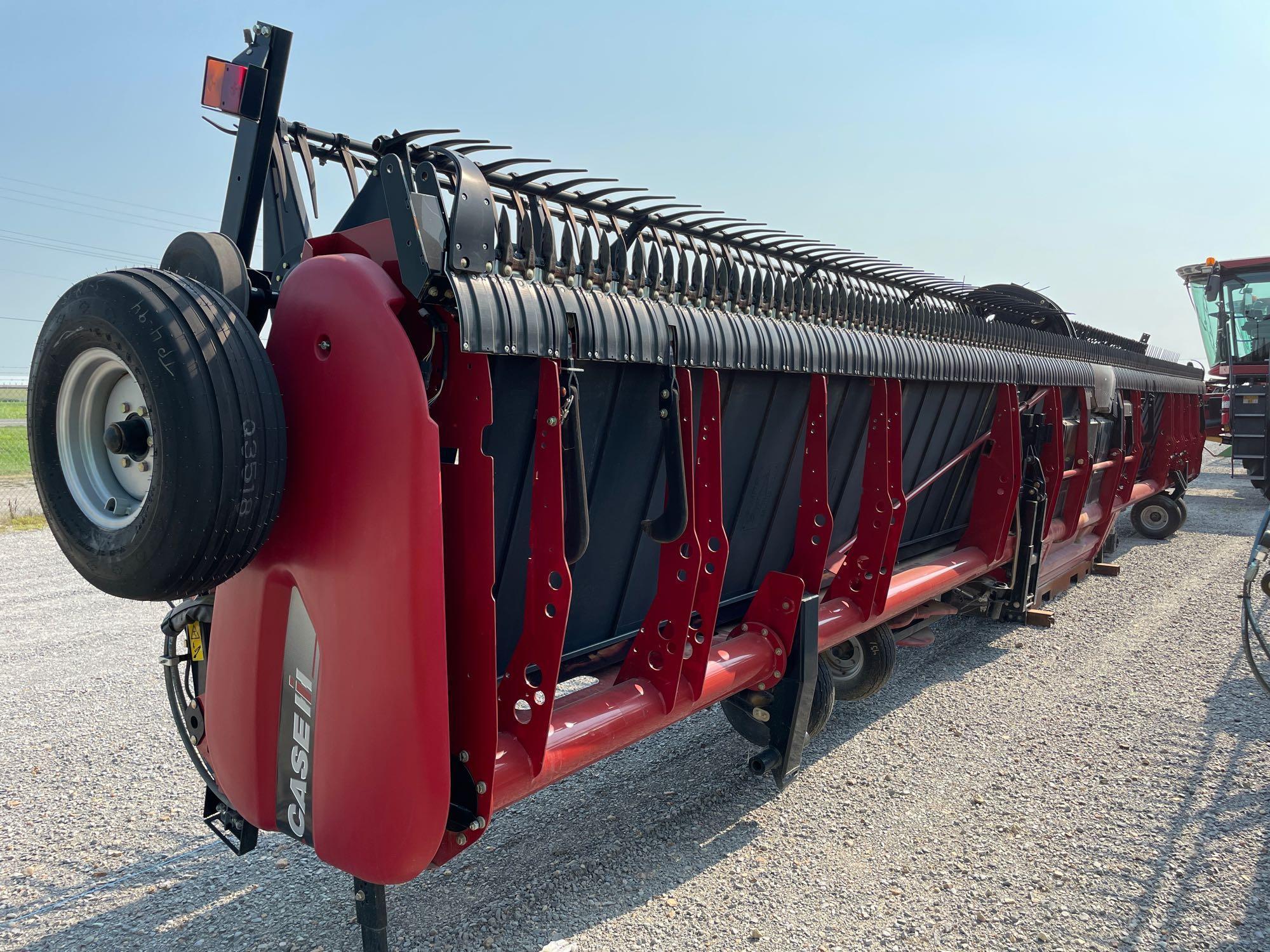 3152 CASE IH 40 FEET DRAPER