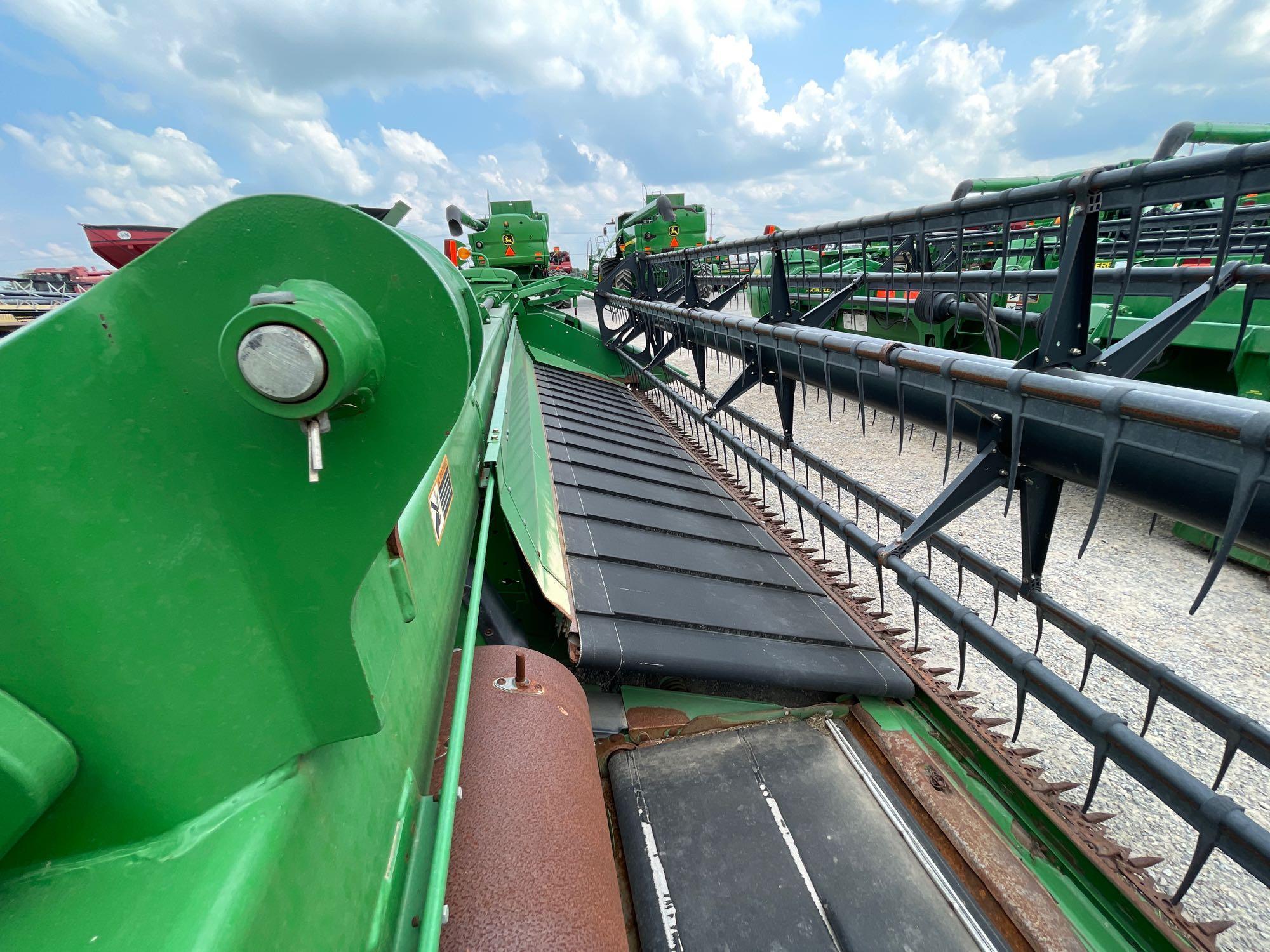 635D JOHN DEERE DRAPER PLATFORM, 2013 YR.