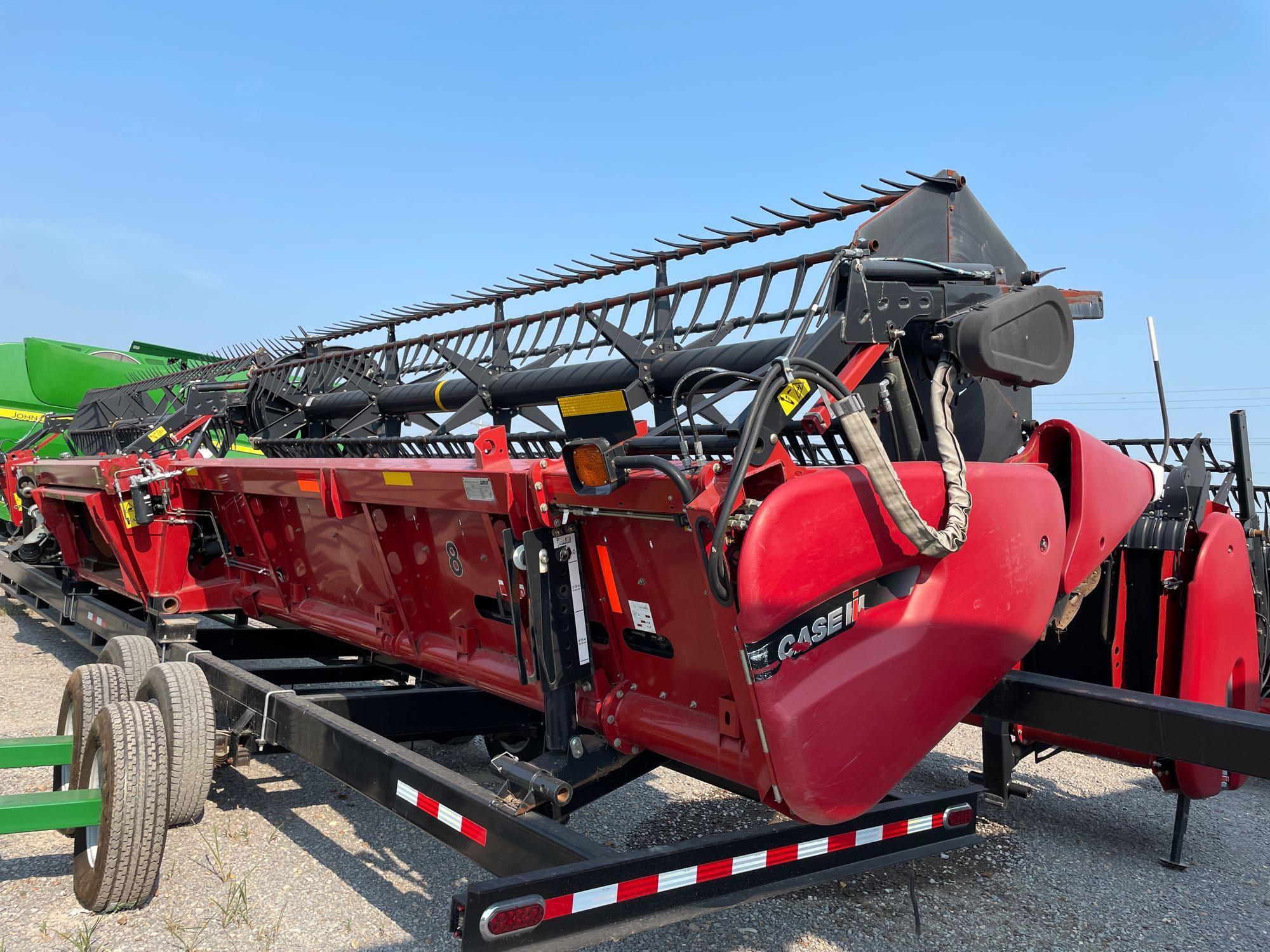 CASE IH DRAPER PLATFORM, 2015 YR.