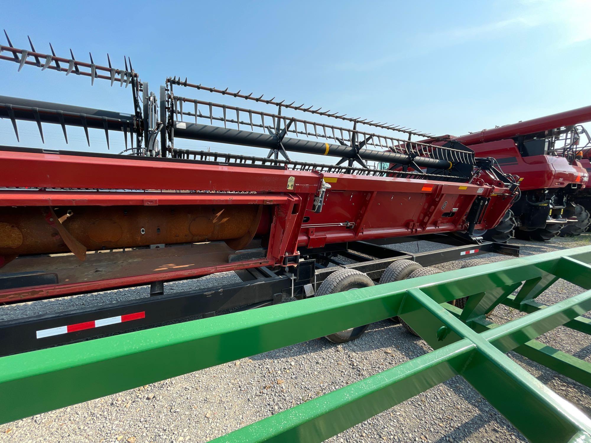 CASE IH DRAPER PLATFORM, 2015 YR.