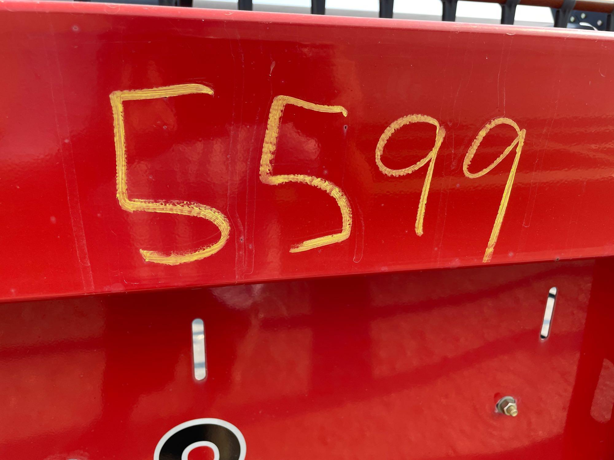 CASE IH DRAPER PLATFORM, 2015 YR.