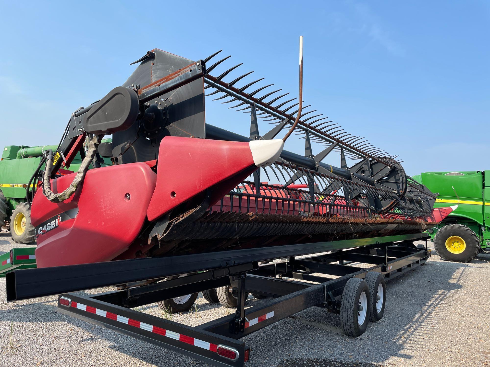 CASE IH DRAPER PLATFORM, 2015 YR.