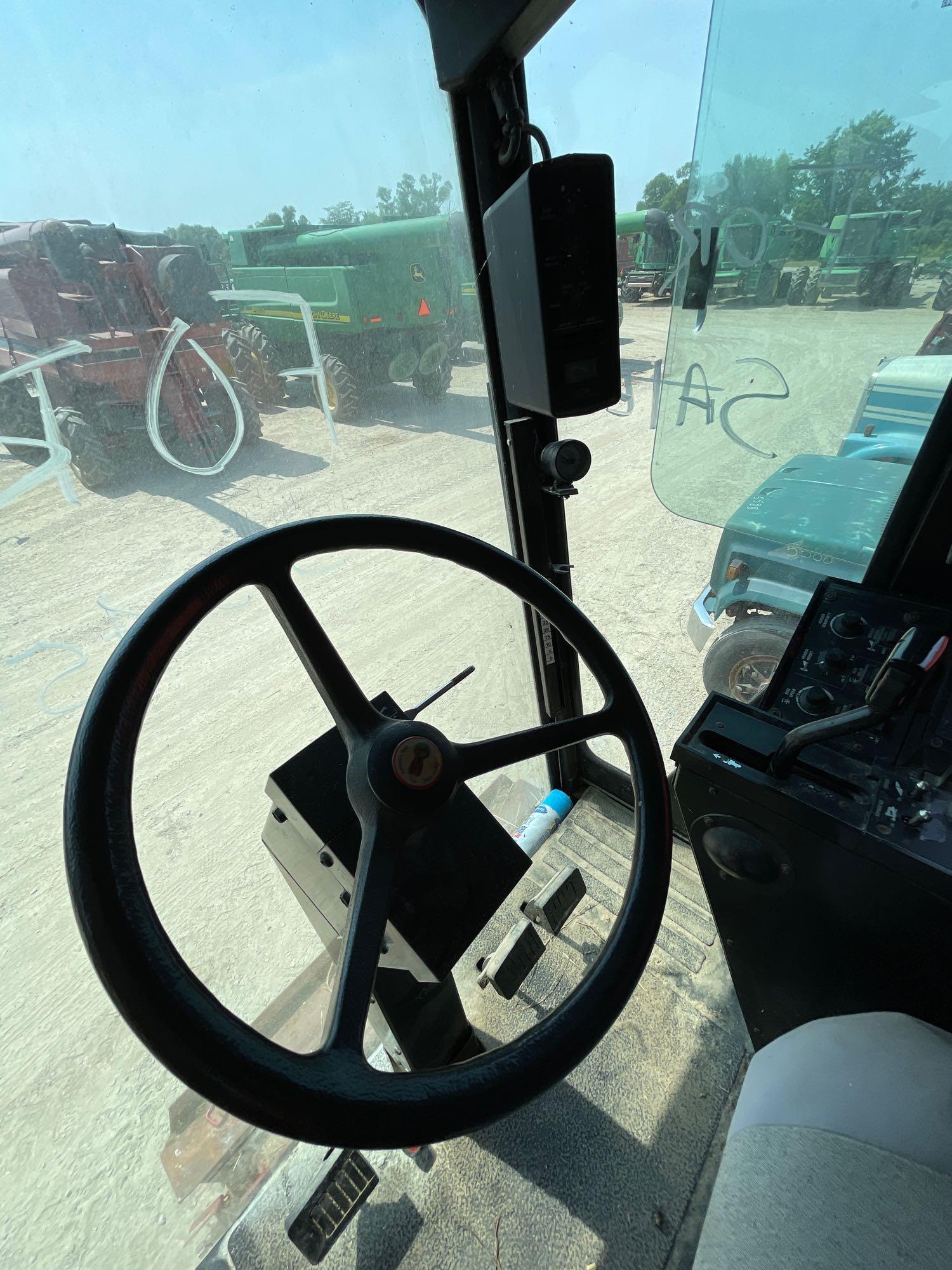 1688 CASE IH COMBINE