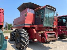 1688 CASE IH COMBINE