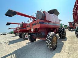 1688 CASE IH COMBINE