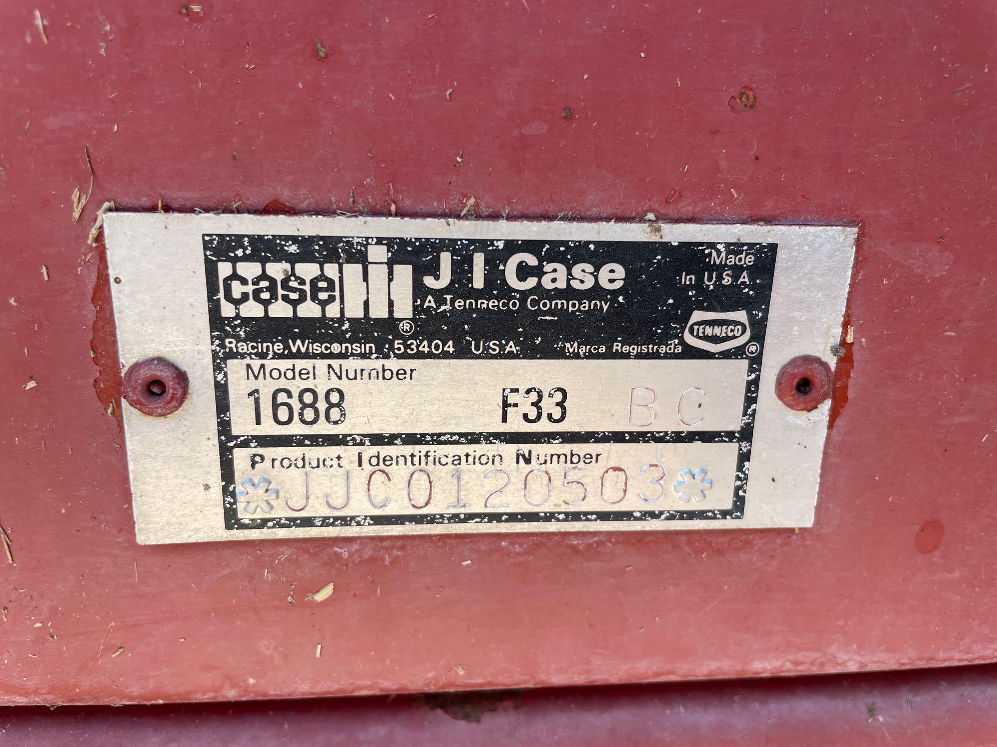 1688 CASE IH COMBINE