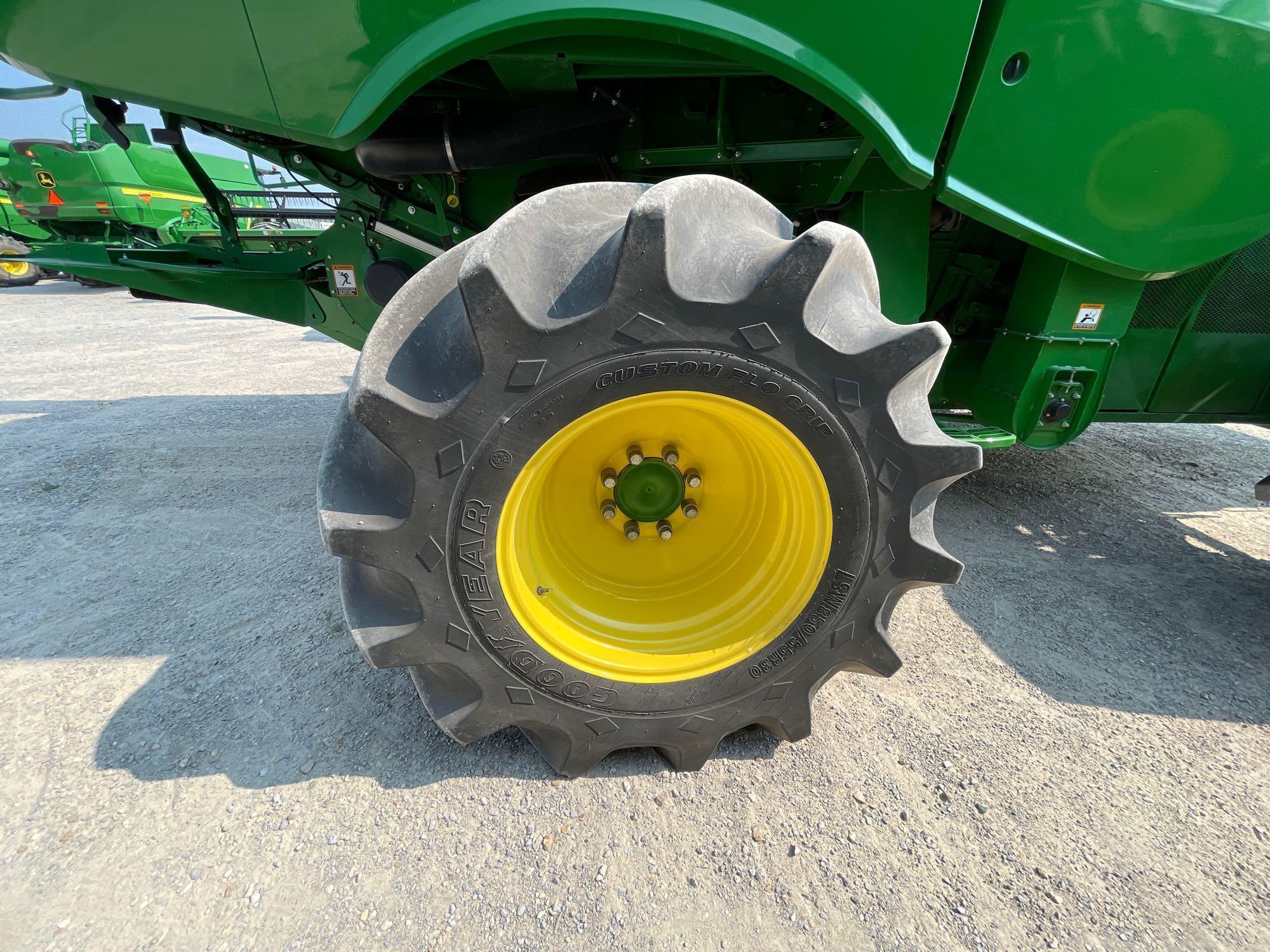 S680 JOHN DEERE COMBINE, 2014 YR.