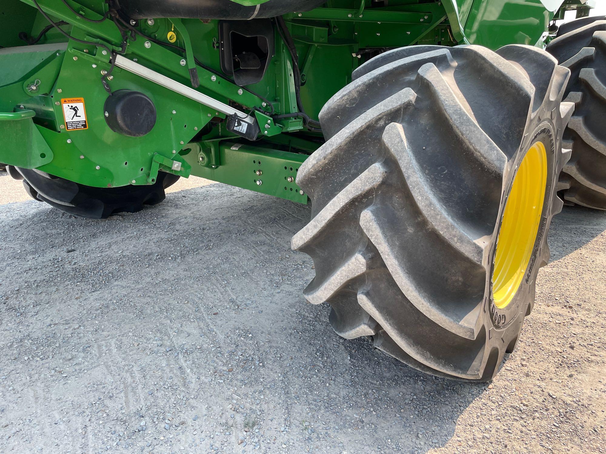 S680 JOHN DEERE COMBINE, 2014 YR.