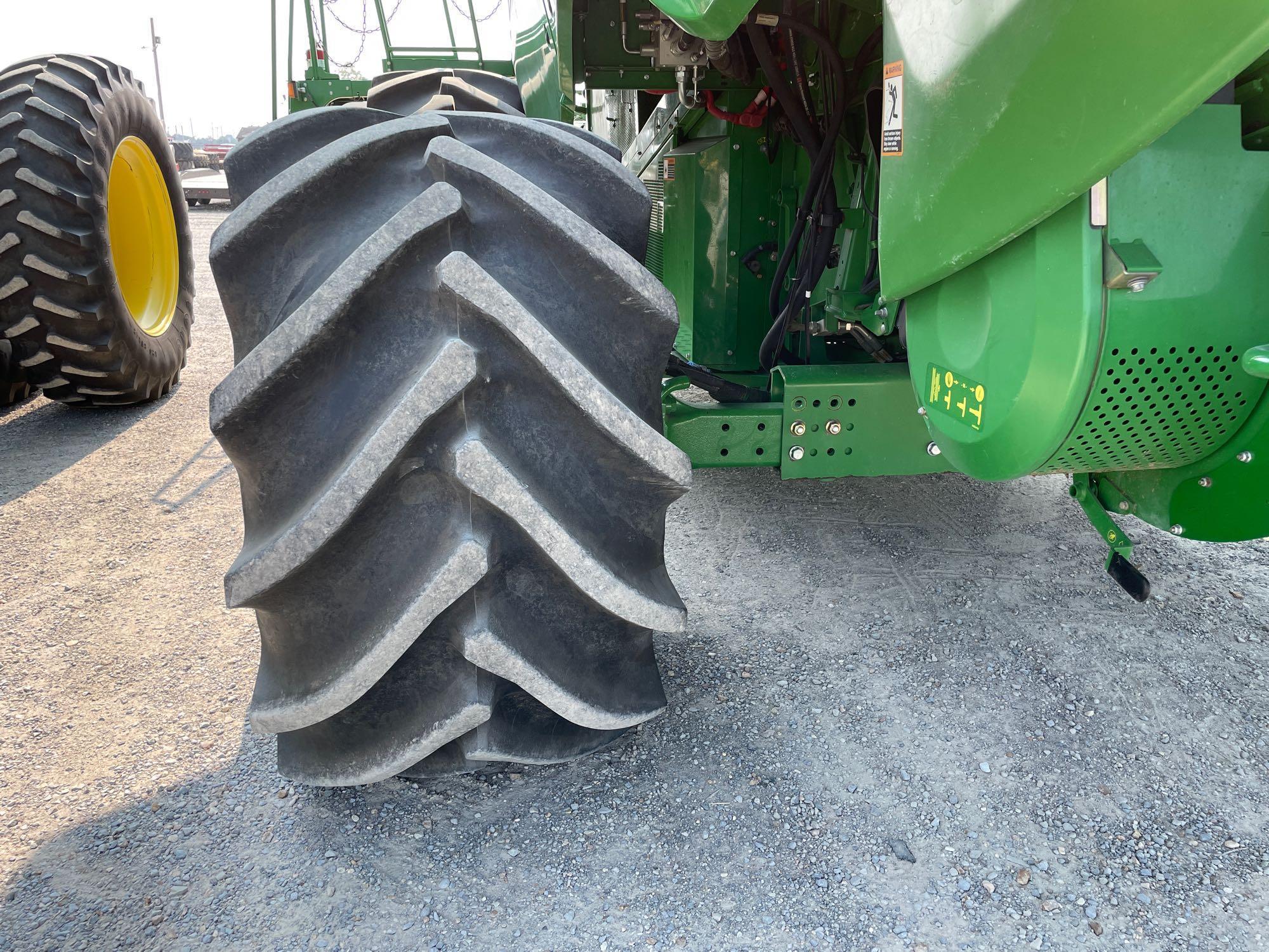 S680 JOHN DEERE COMBINE, 2014 YR.