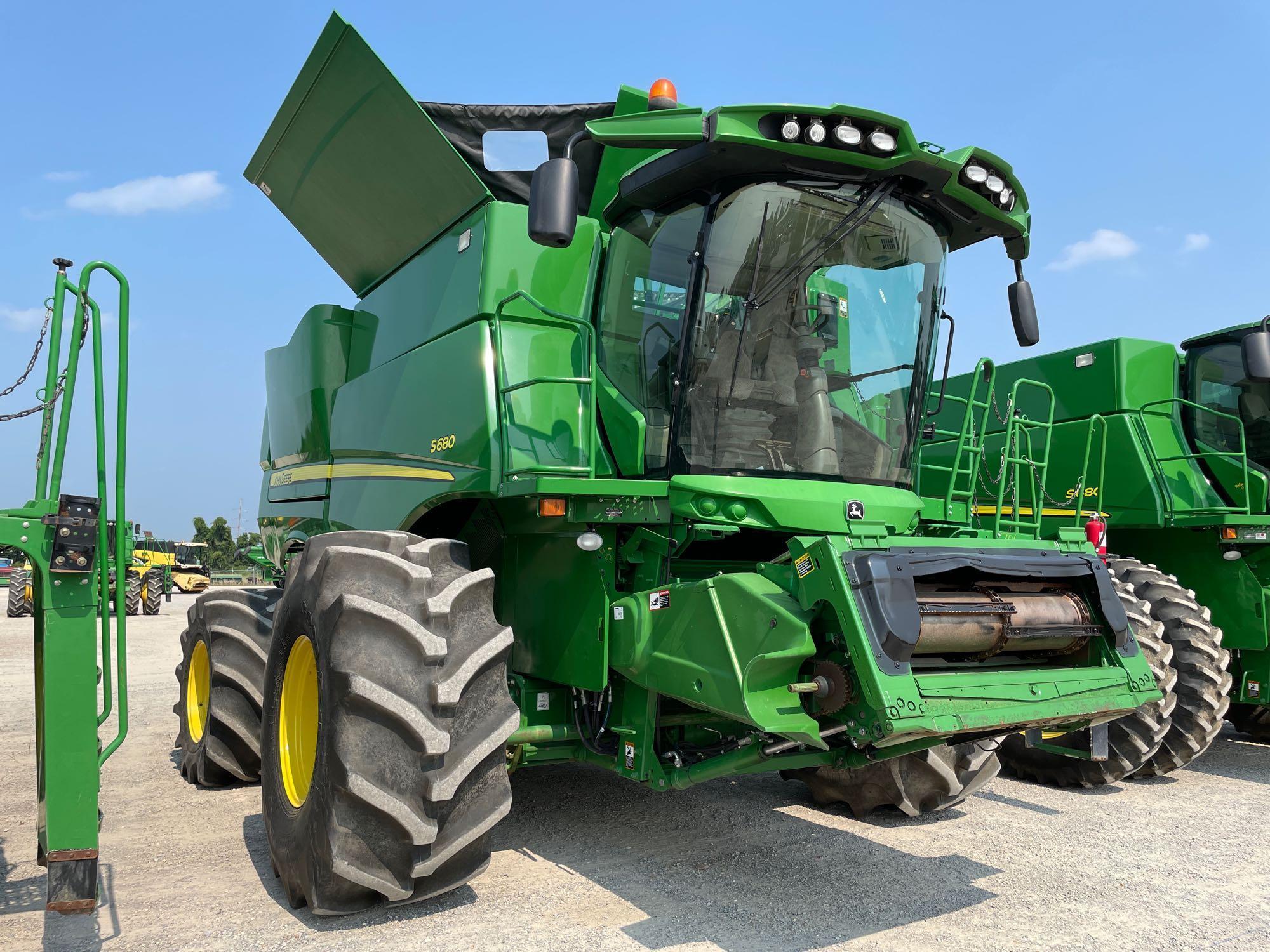 S680 JOHN DEERE COMBINE, 2014 YR.