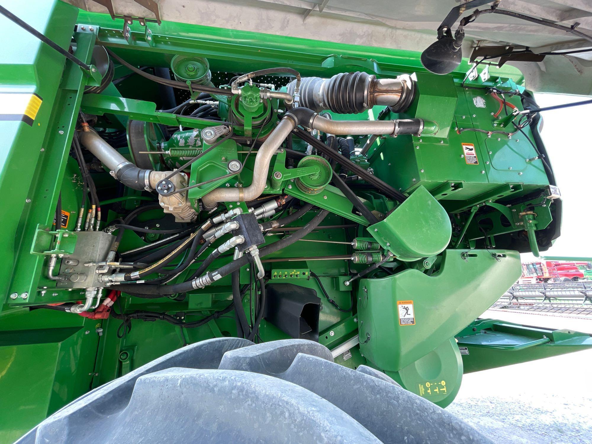 S680 JOHN DEERE COMBINE, 2014 YR.