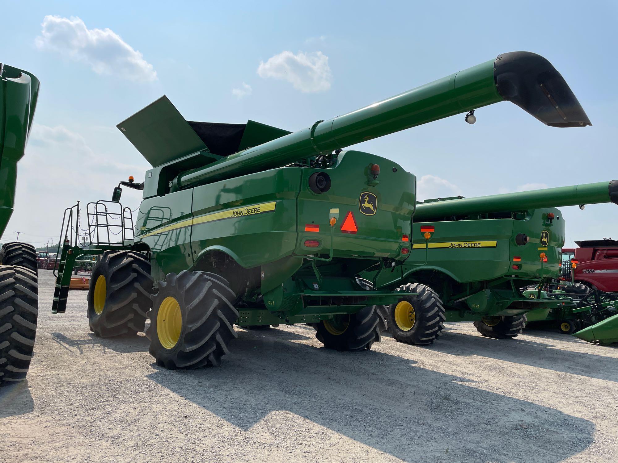 S680 JOHN DEERE COMBINE, 2014 YR.