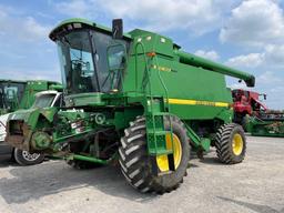 9510 JOHN DEERE COMBINE, 1997 YR.