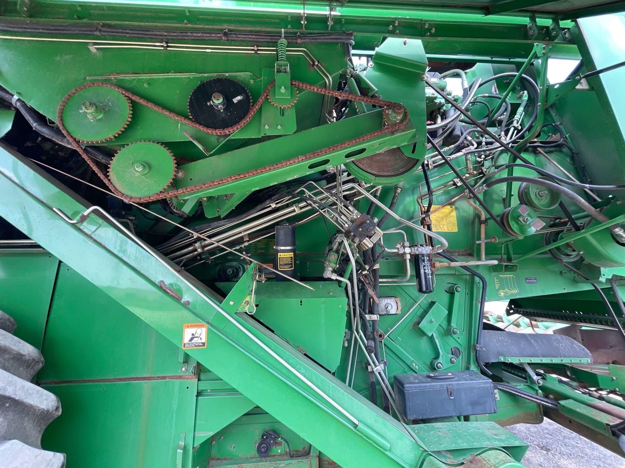 9510 JOHN DEERE COMBINE, 1997 YR.