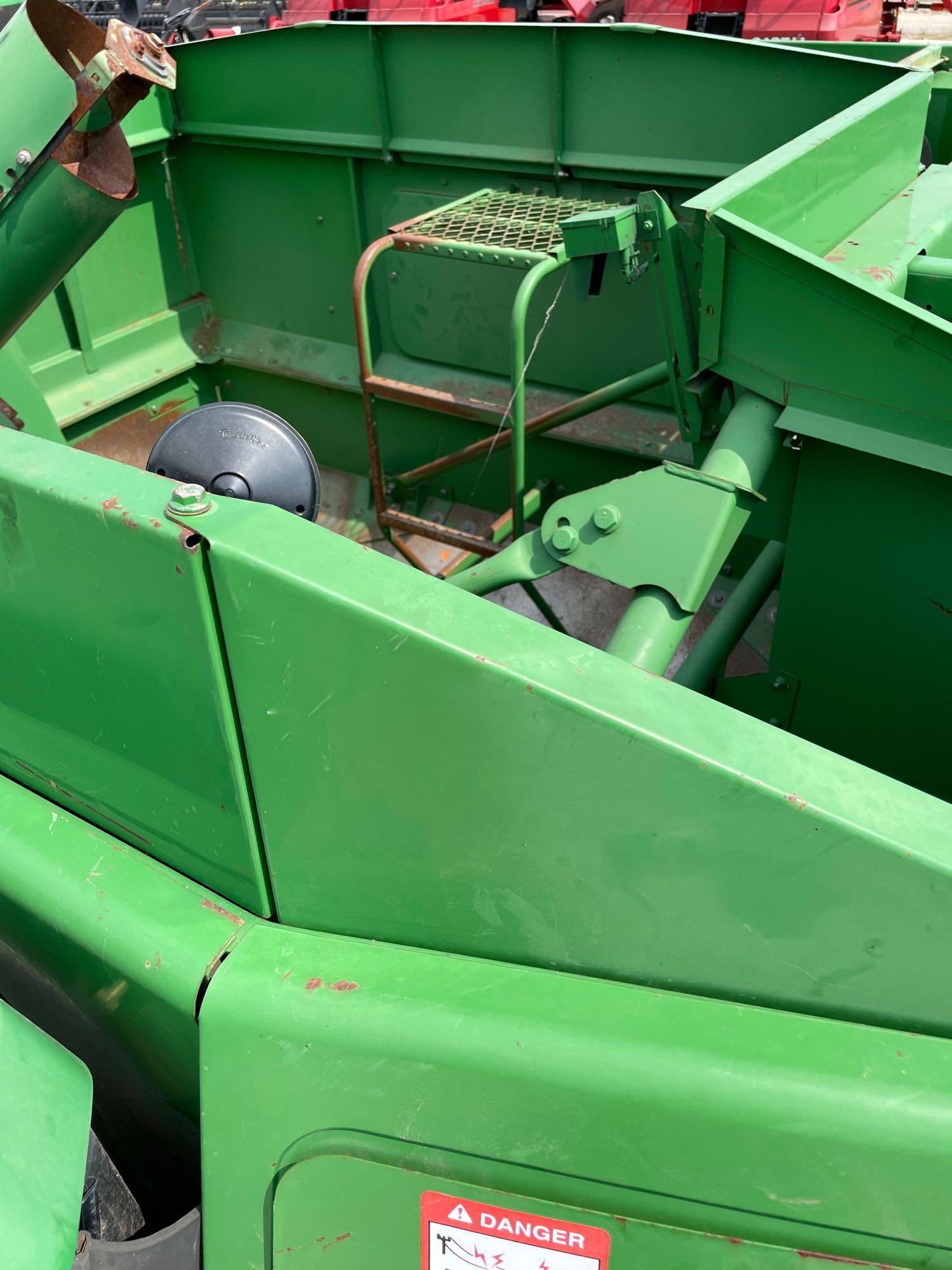 9510 JOHN DEERE COMBINE, 1997 YR.
