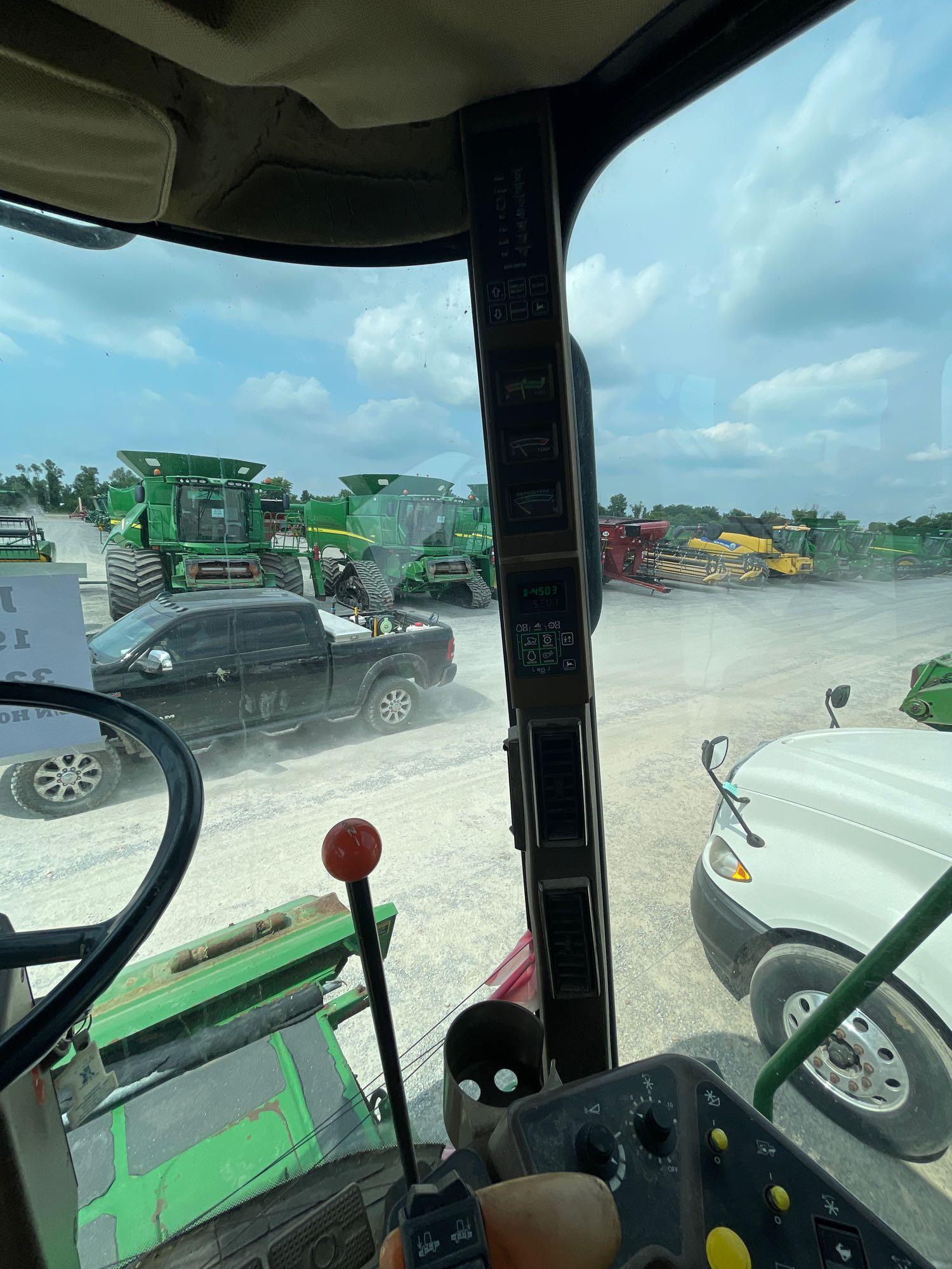 9510 JOHN DEERE COMBINE, 1997 YR.