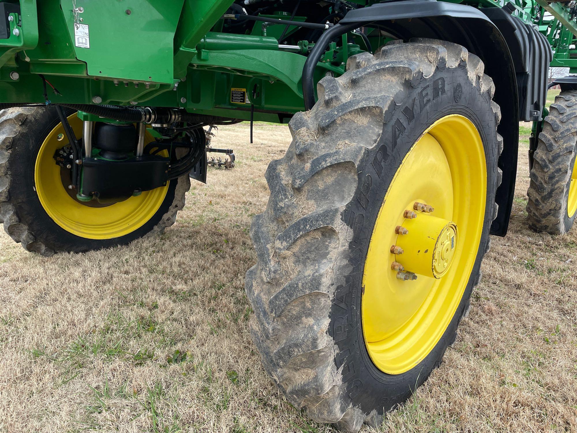 4038 JOHN DEERE SPRAYER
