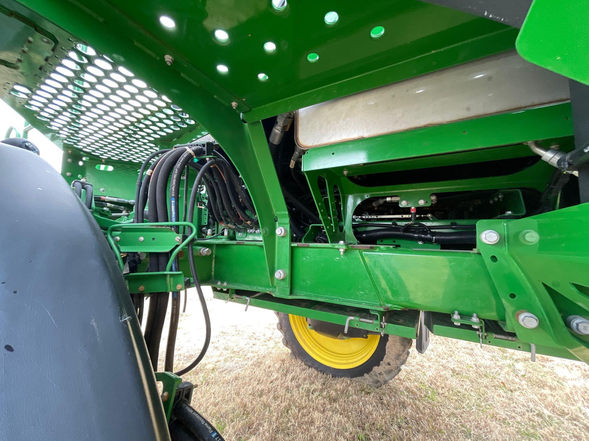 4038 JOHN DEERE SPRAYER
