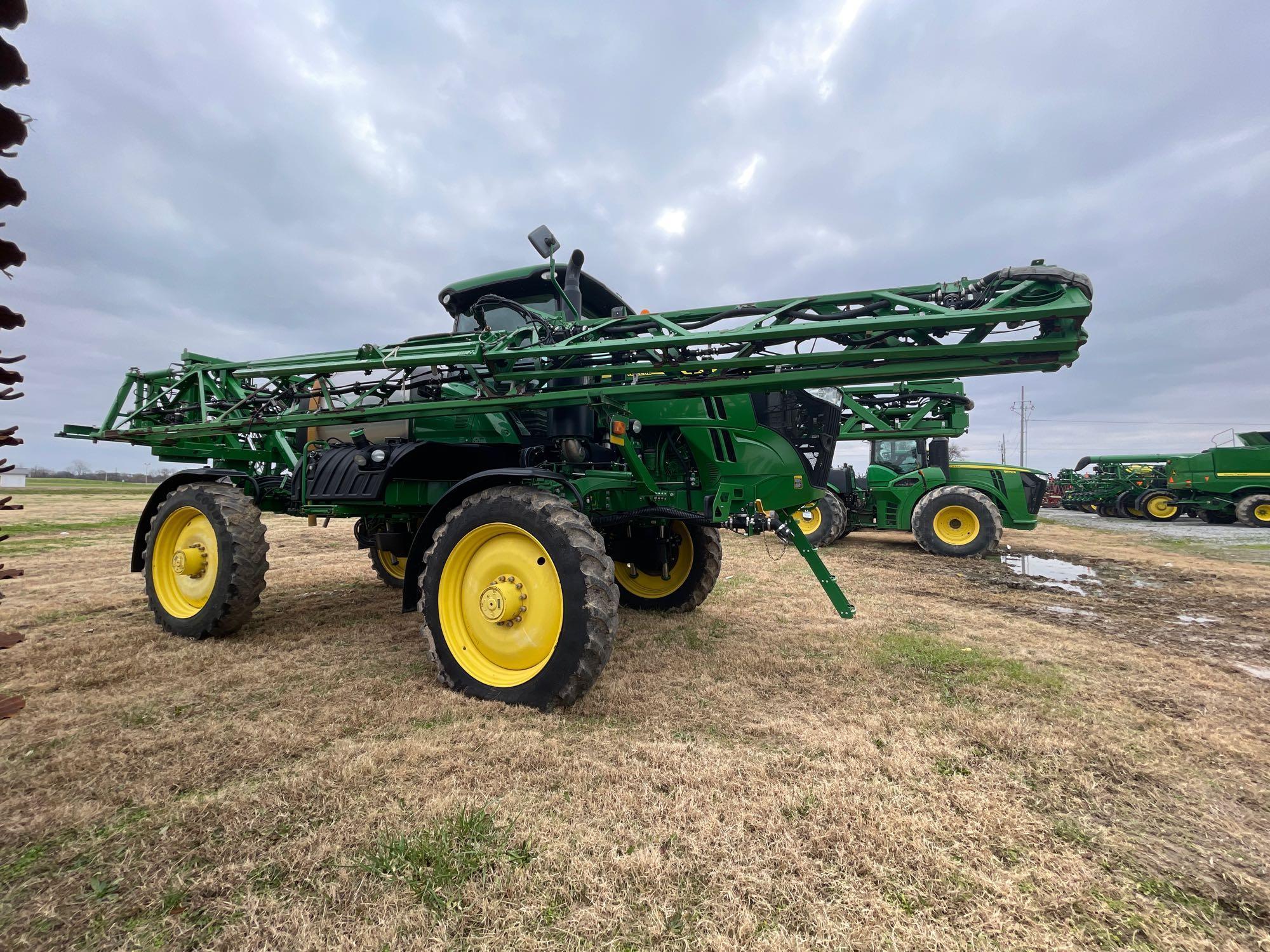 4038 JOHN DEERE SPRAYER