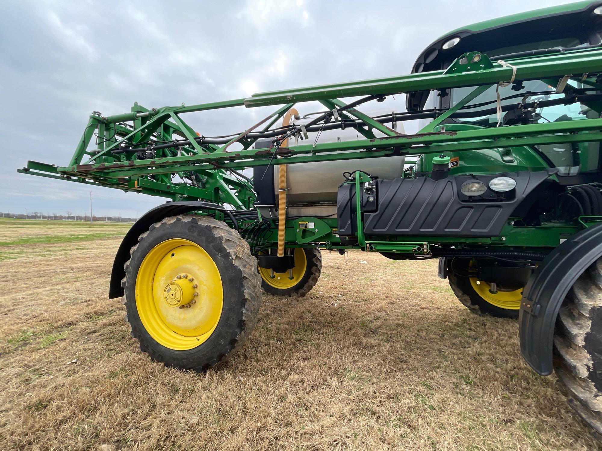 4038 JOHN DEERE SPRAYER