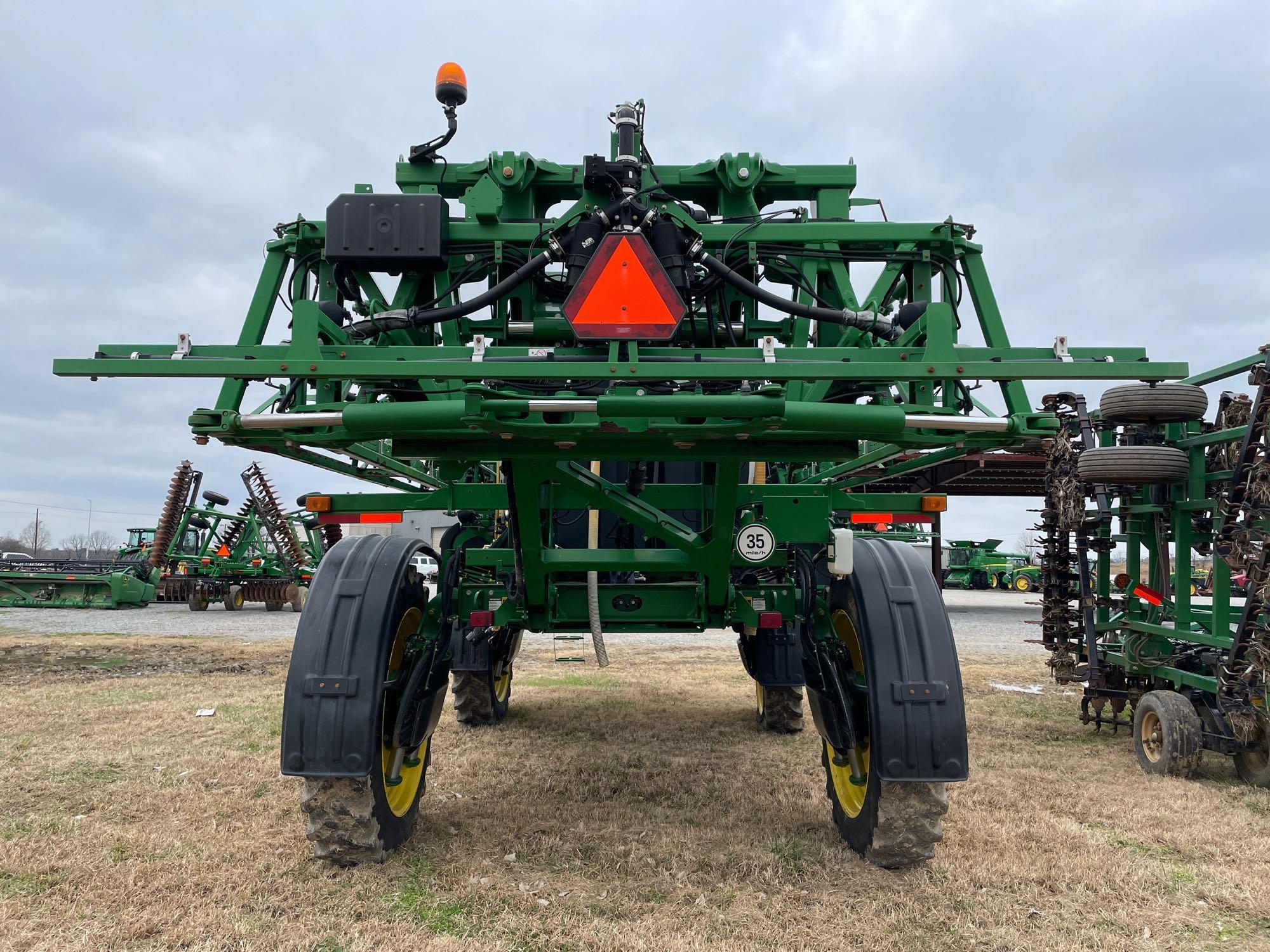 4038 JOHN DEERE SPRAYER
