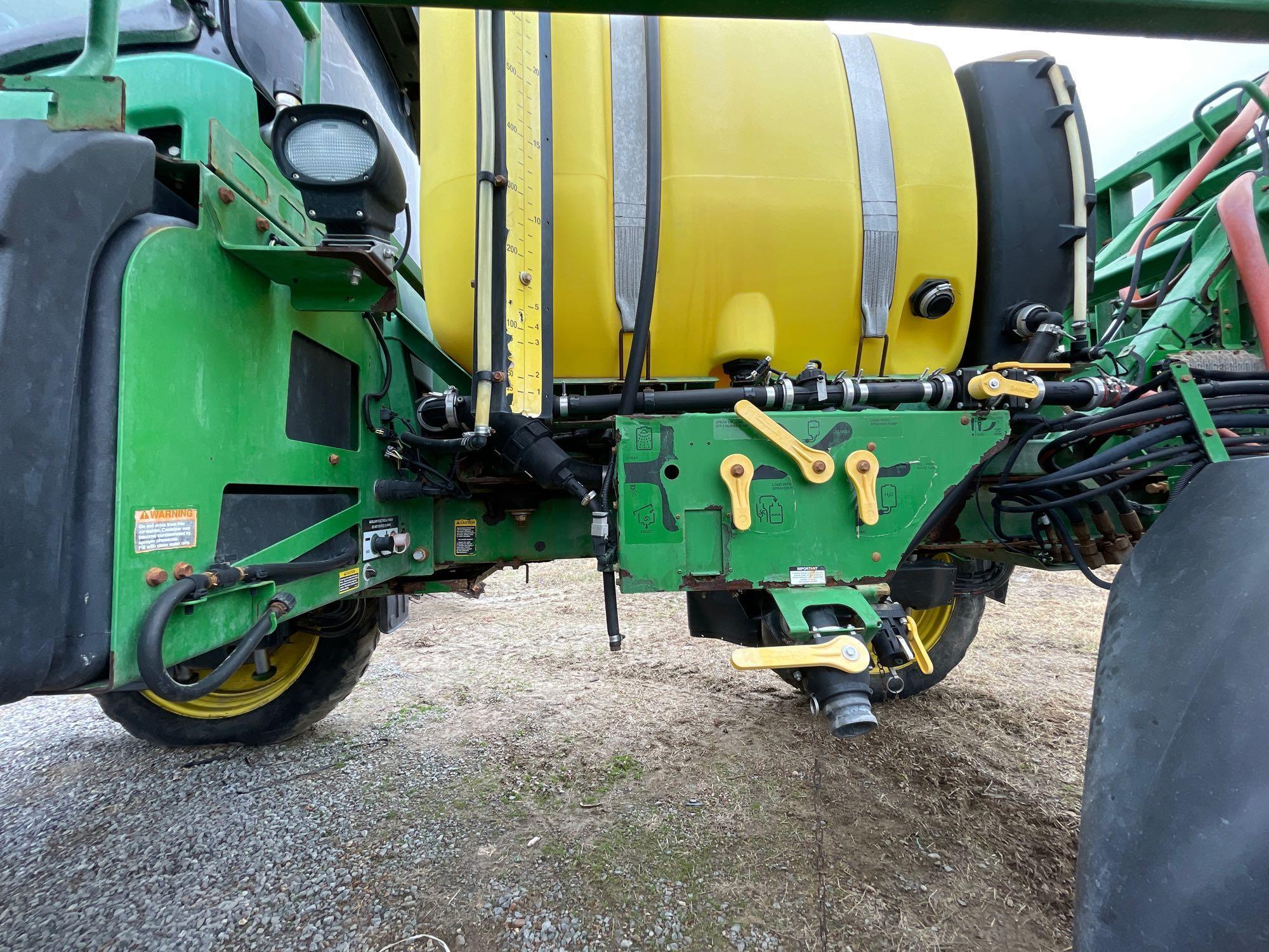 R4030 JOHN DEERE SPRAYER