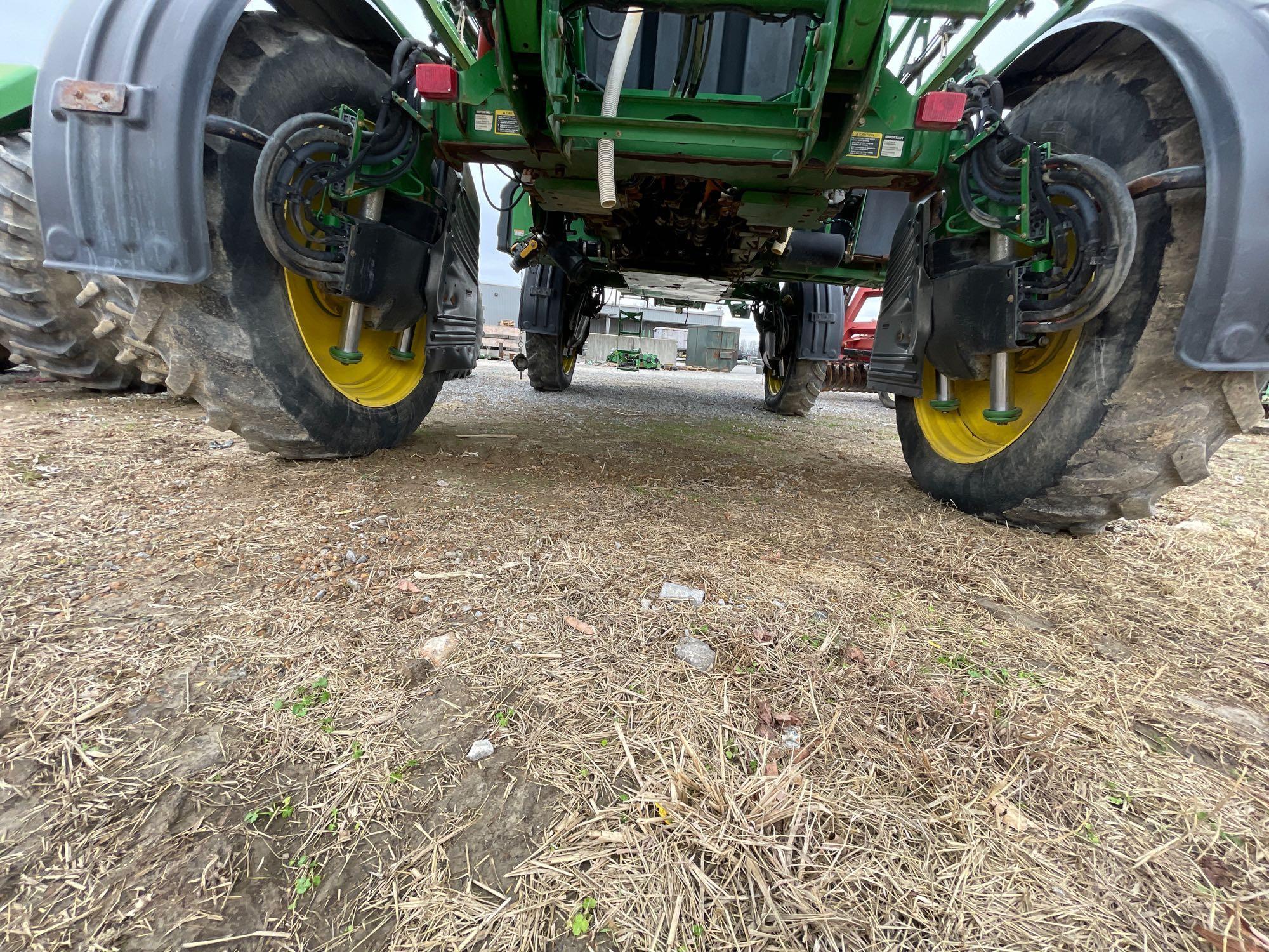 R4030 JOHN DEERE SPRAYER