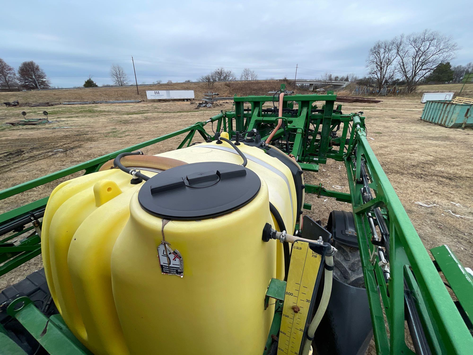 R4030 JOHN DEERE SPRAYER