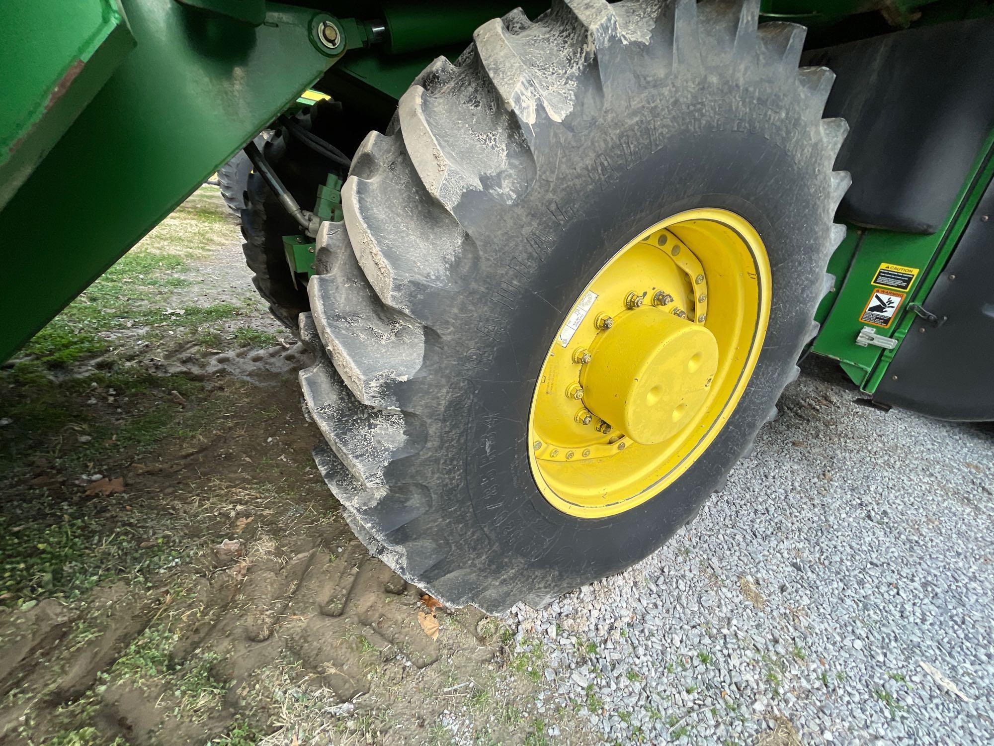 7760 JOHN DEERE COTTON PICKER