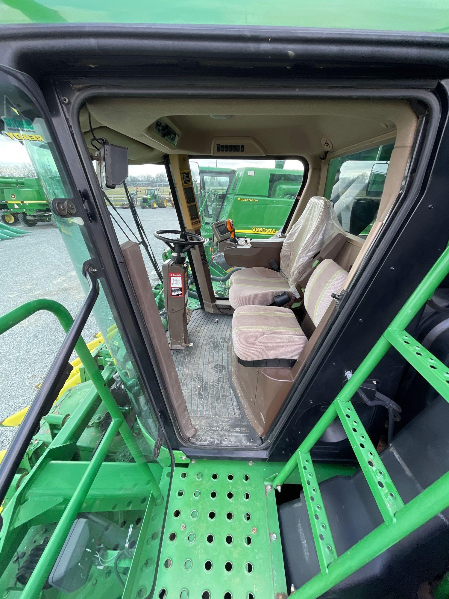 7760 JOHN DEERE COTTON PICKER