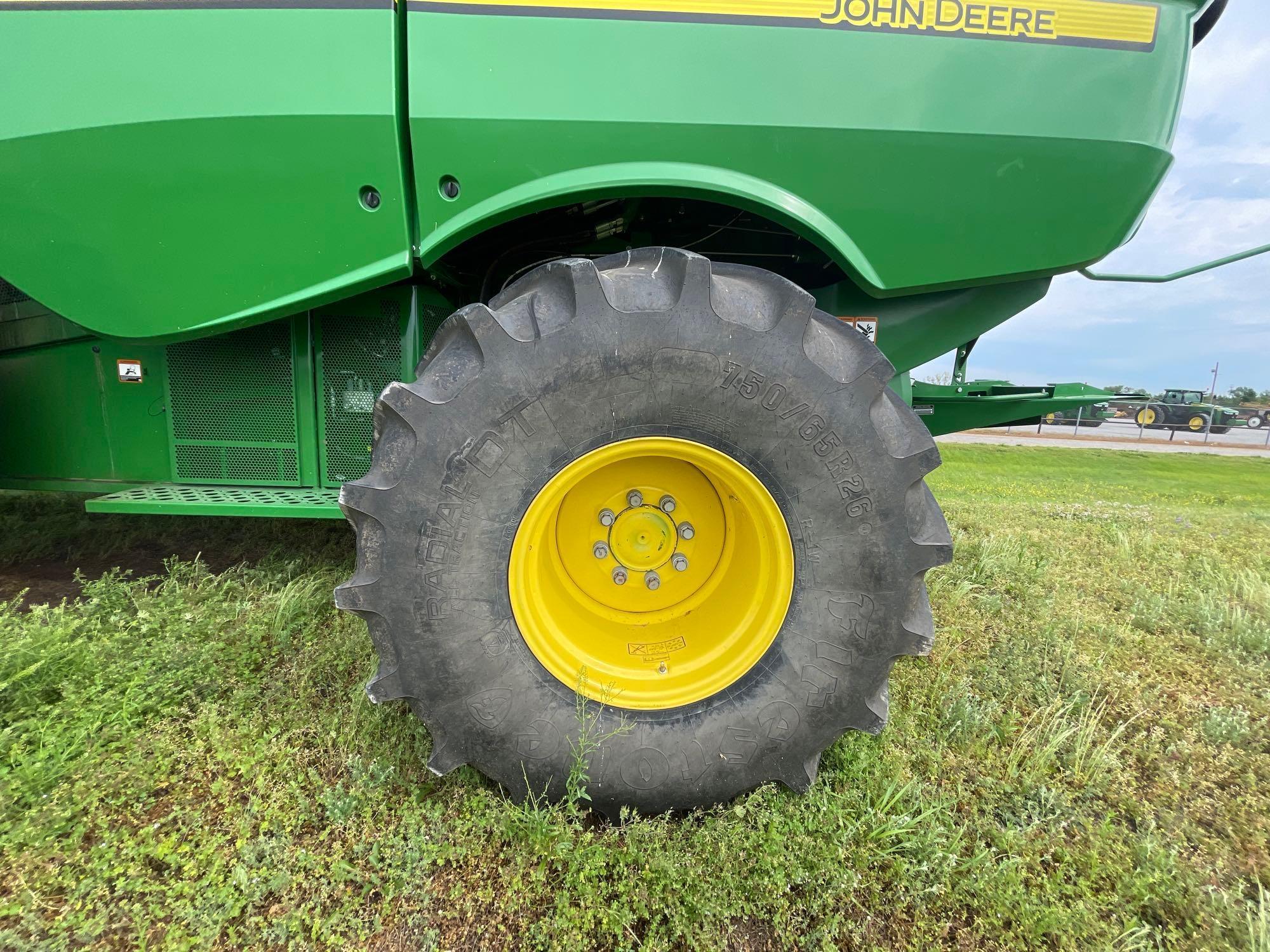 S760 JOHN DEERE COMBINE