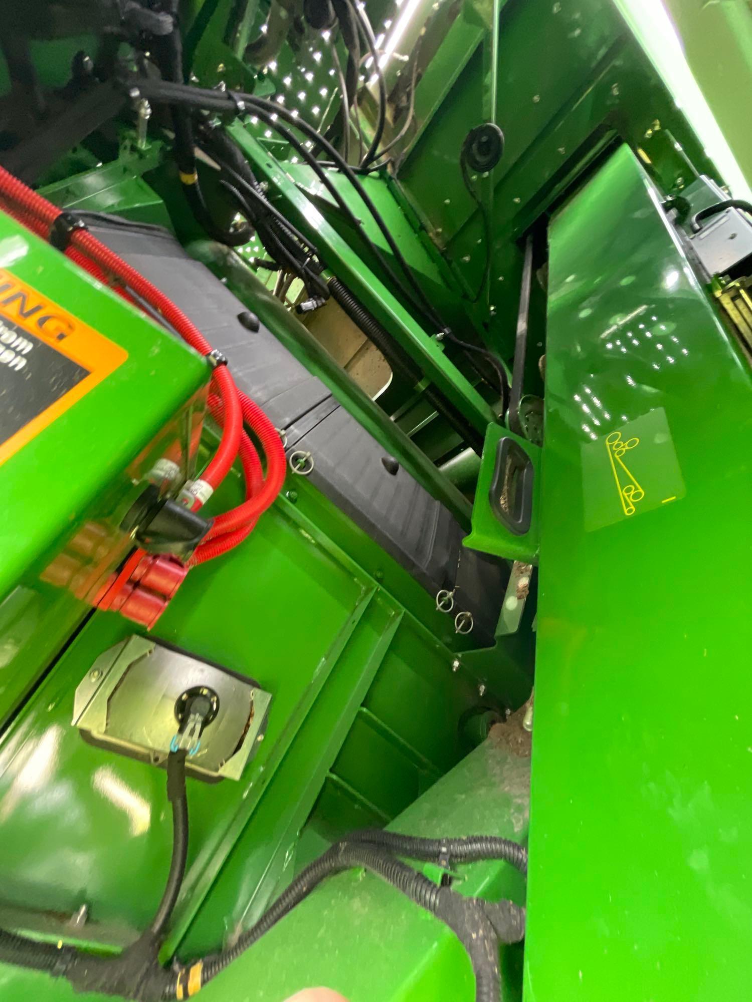 S760 JOHN DEERE COMBINE