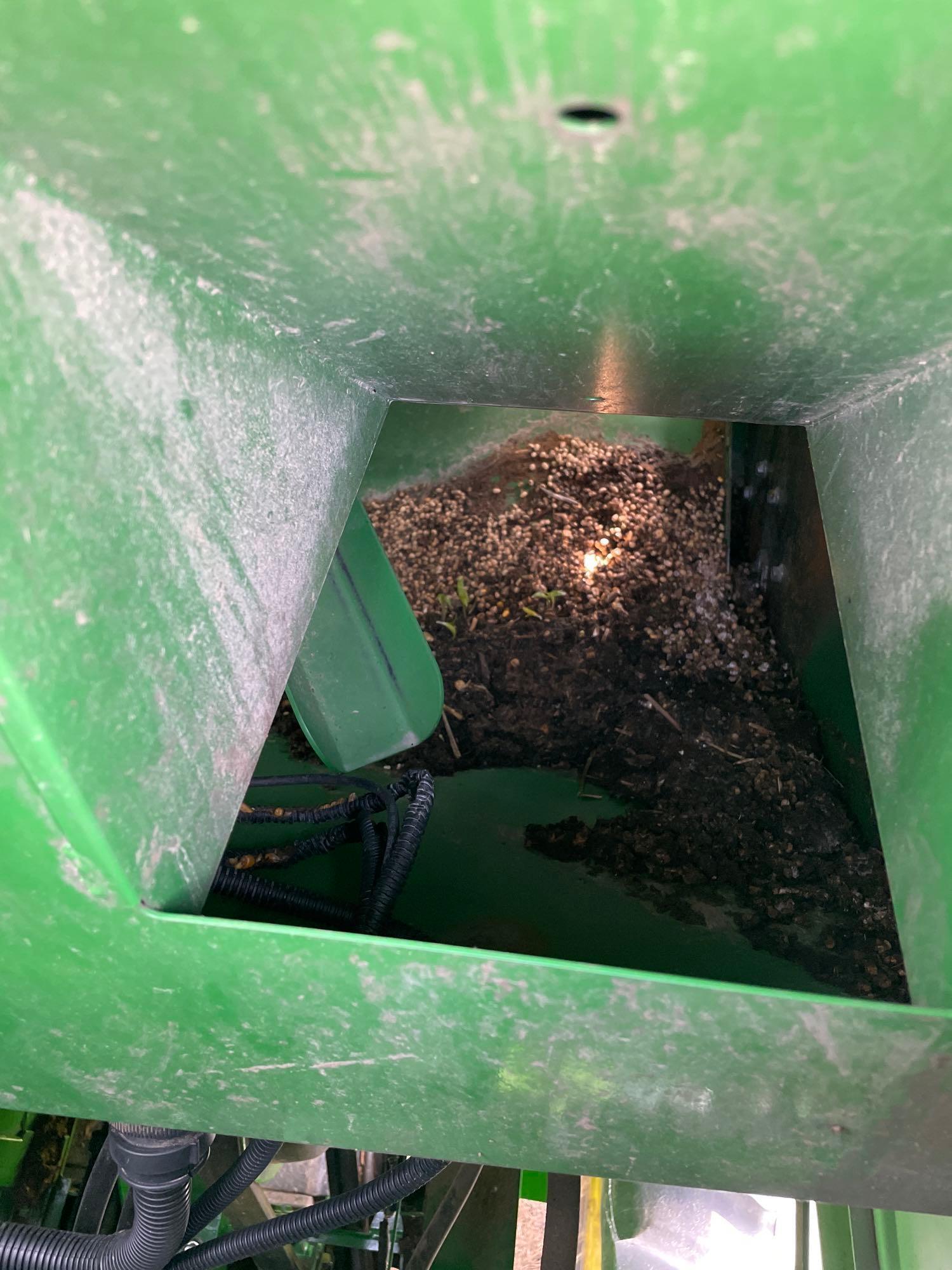 S760 JOHN DEERE COMBINE