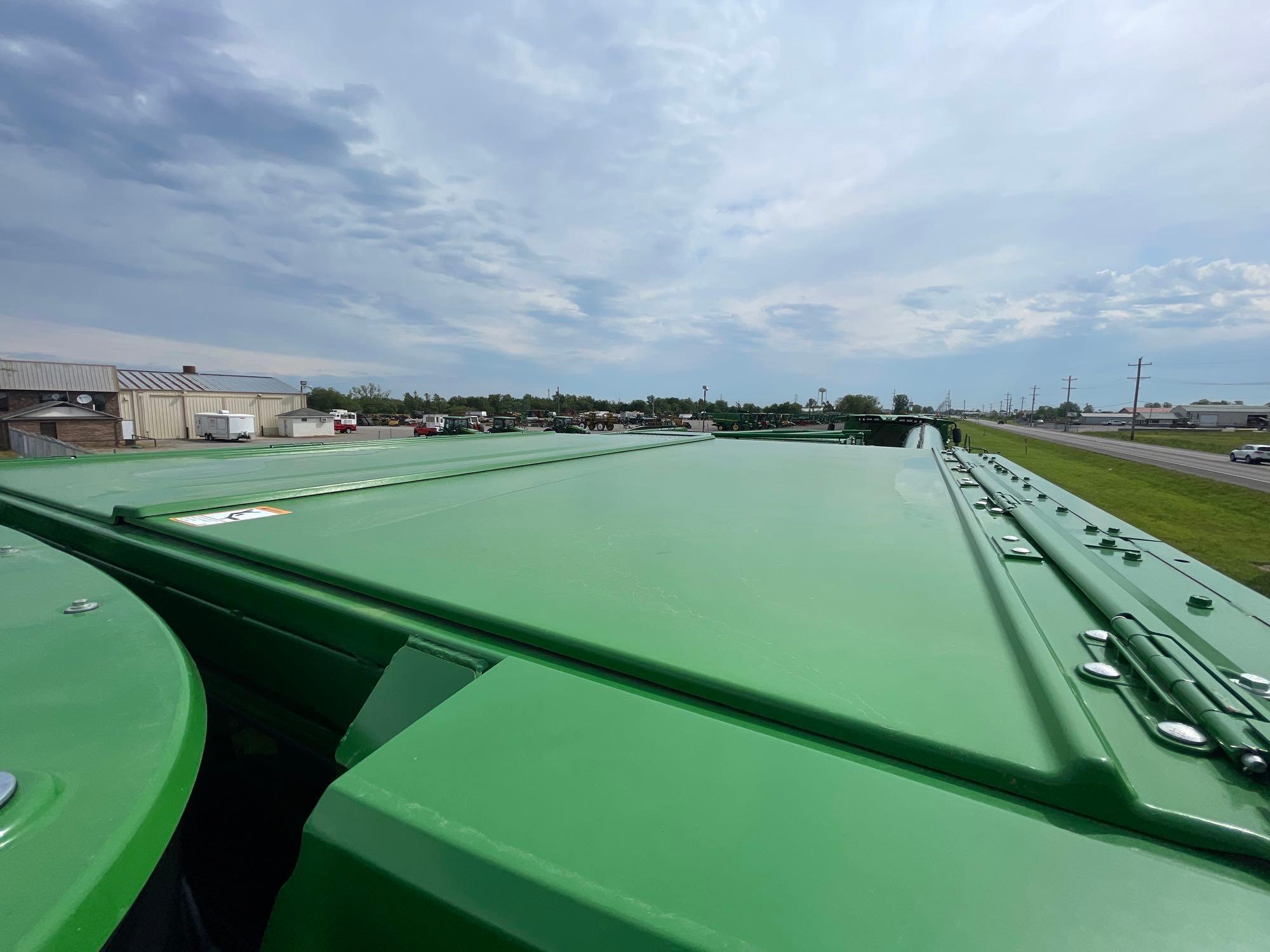 S760 JOHN DEERE COMBINE