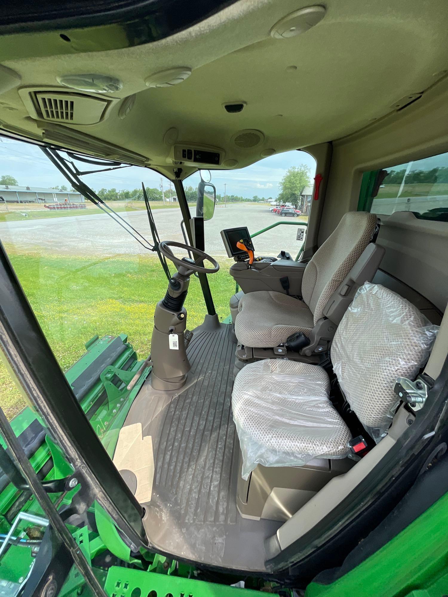S760 JOHN DEERE COMBINE